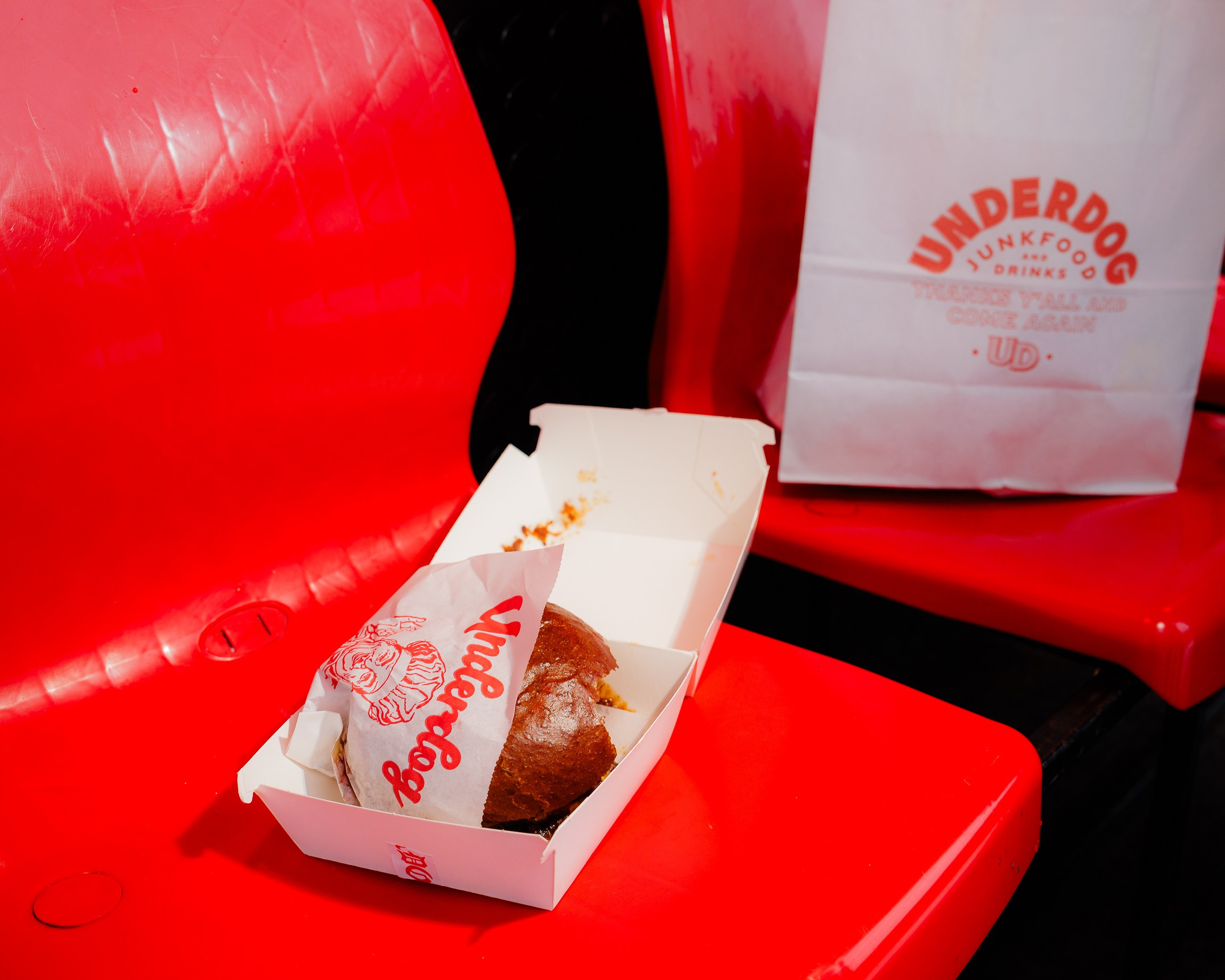 БУРГЕРЫ И ПОМАДА