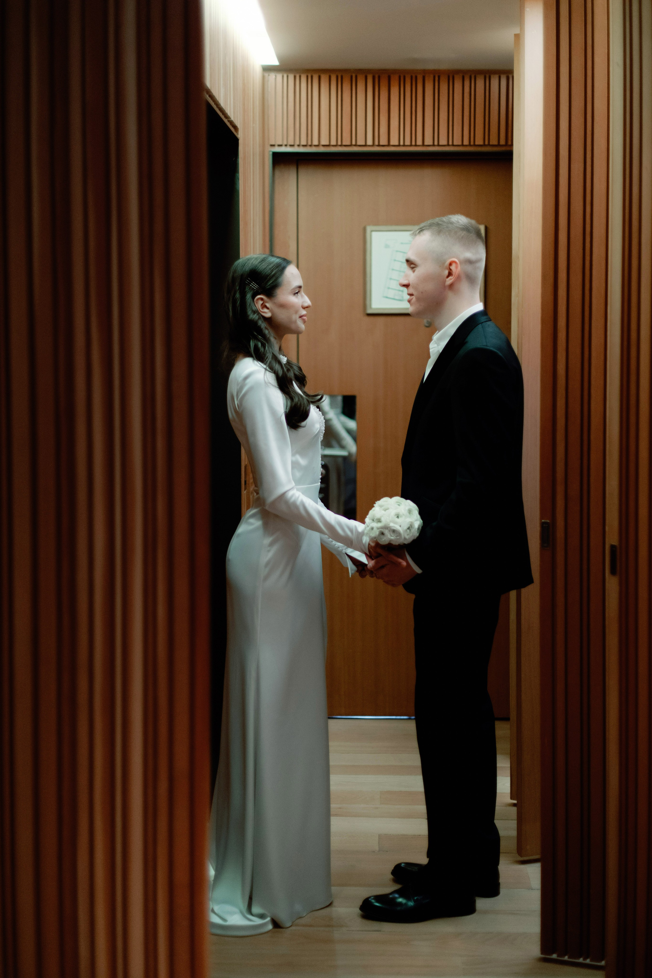 Свадьба для двоих в Москве, фотосессия на крыше, сборы, прогулка в Barvikha Luxury Village