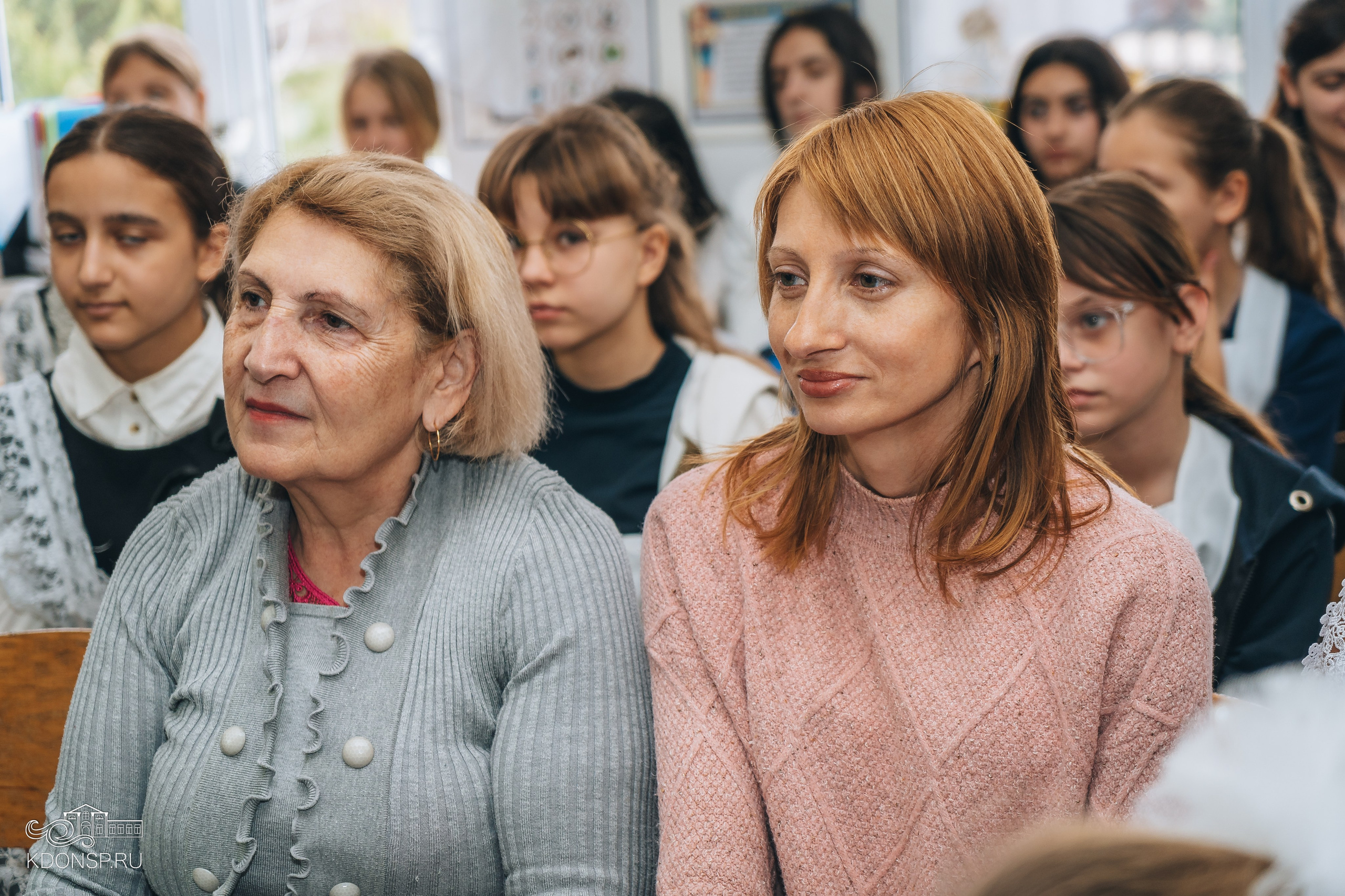 В преддверии праздника весны. Новотитаровский Дом культуры