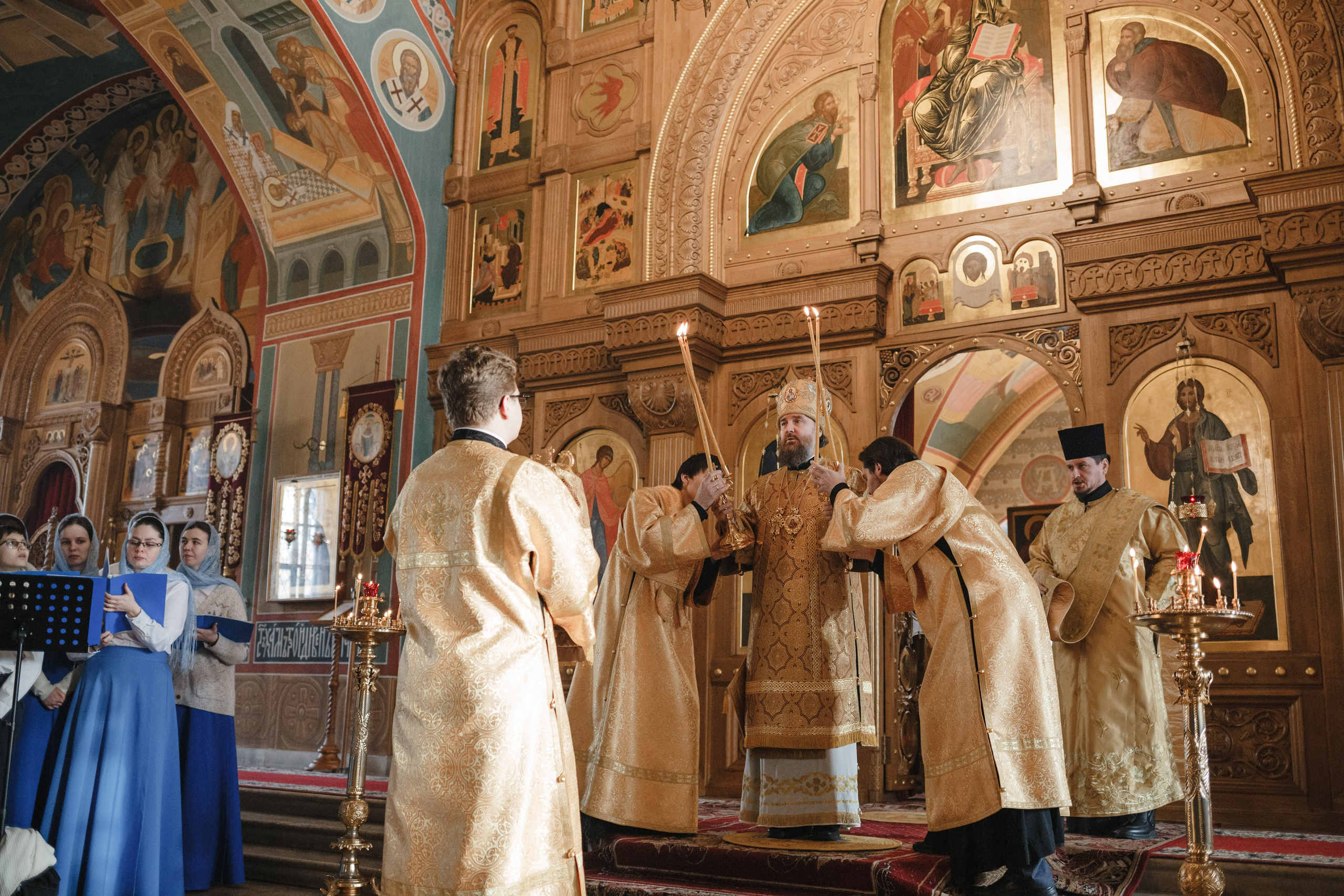 Служба Григория, митрополита, управляющего делами Московской Патриархии. Семейный фотограф Николаева Ольга