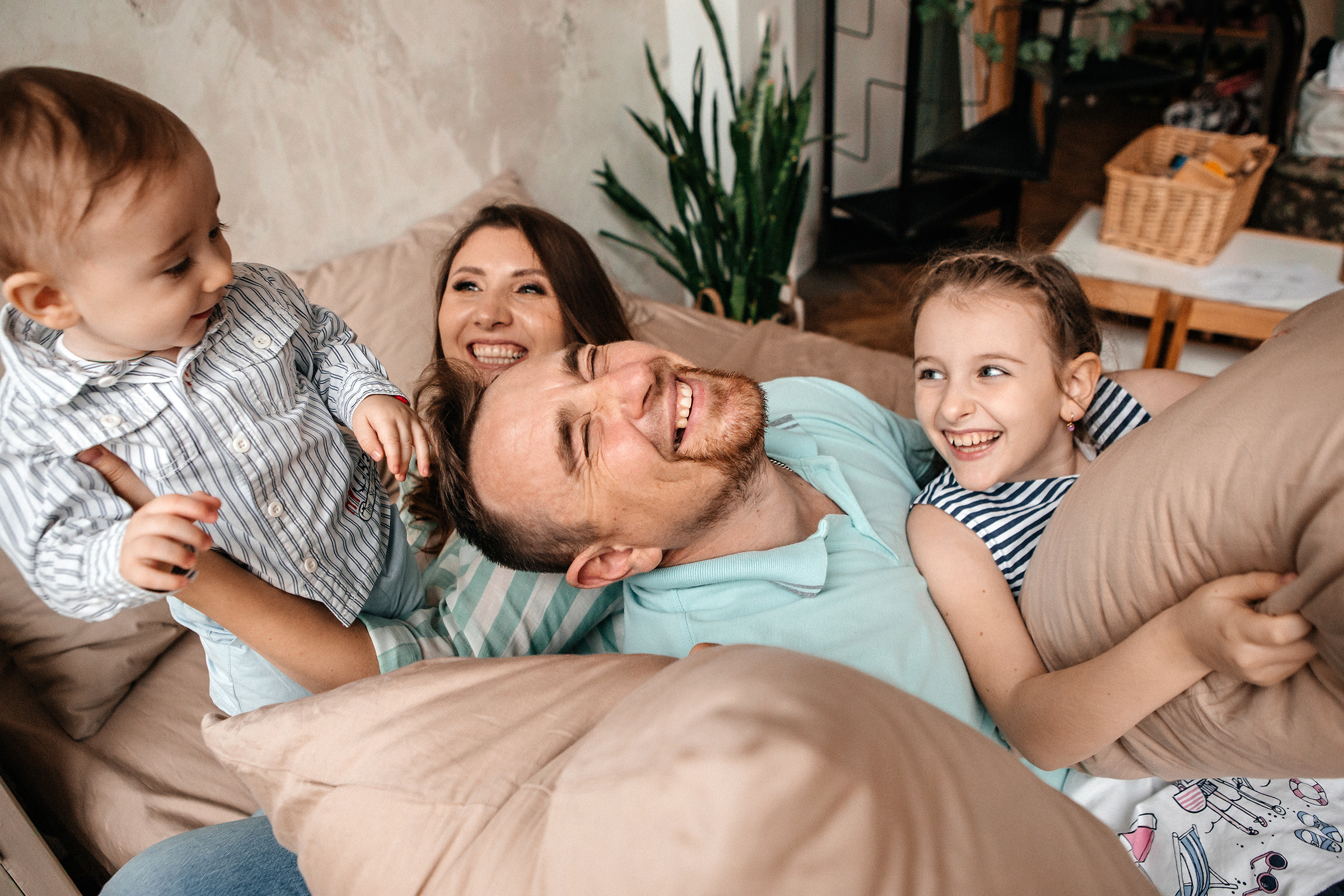 Настя+Ксюша+Саша+Тёма. Семейный фотограф в Минске Саша Павлюк