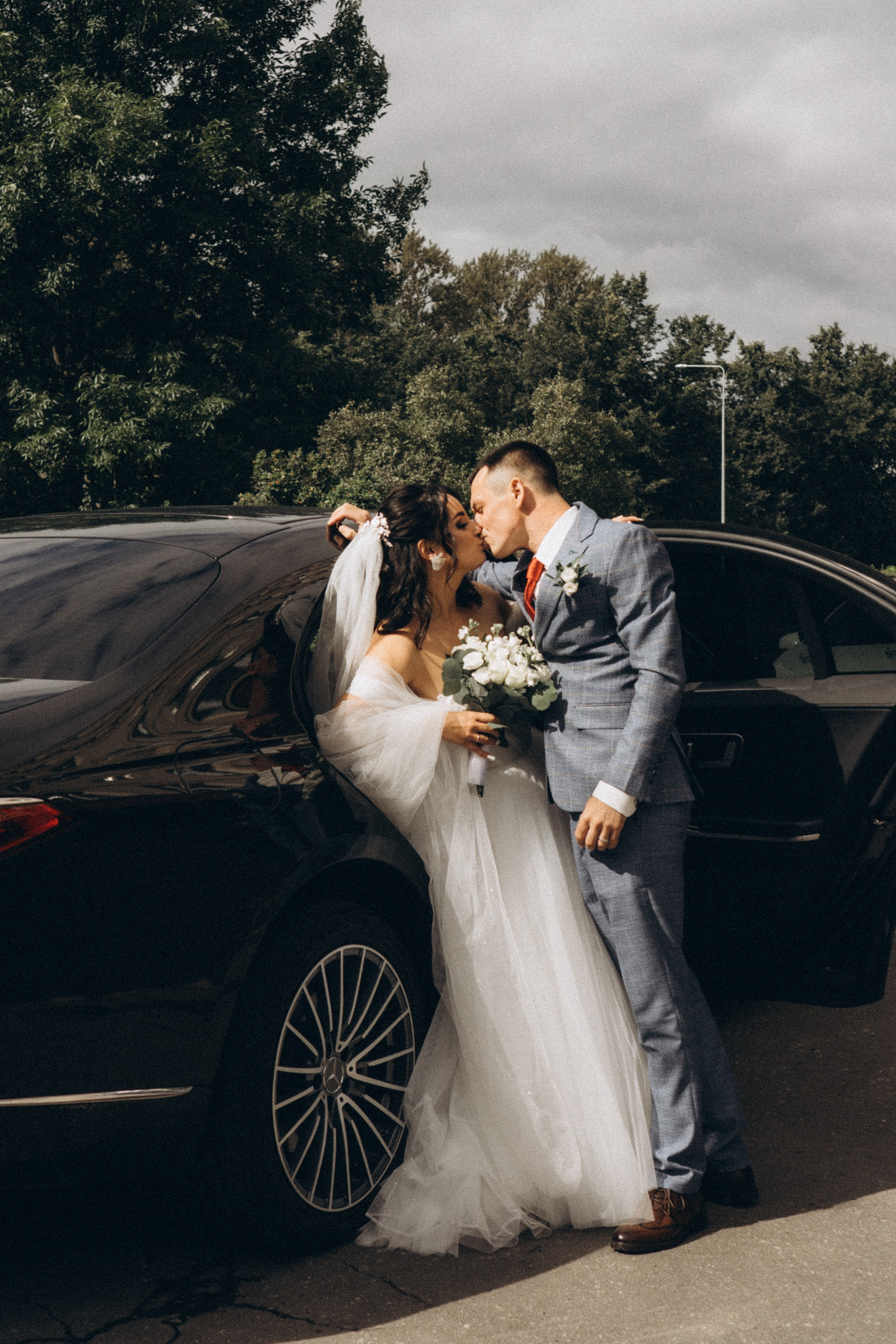 СВАДЕБНАЯ ПРОГУЛКА РЕСТОРАН МЫ ЖЕ НА ТЫ И ФОТОСЕССИИЯ С АВТОМОБИЛЕМ. Профессиональный фотограф, Санкт-Петербург — Виктория Богомолова