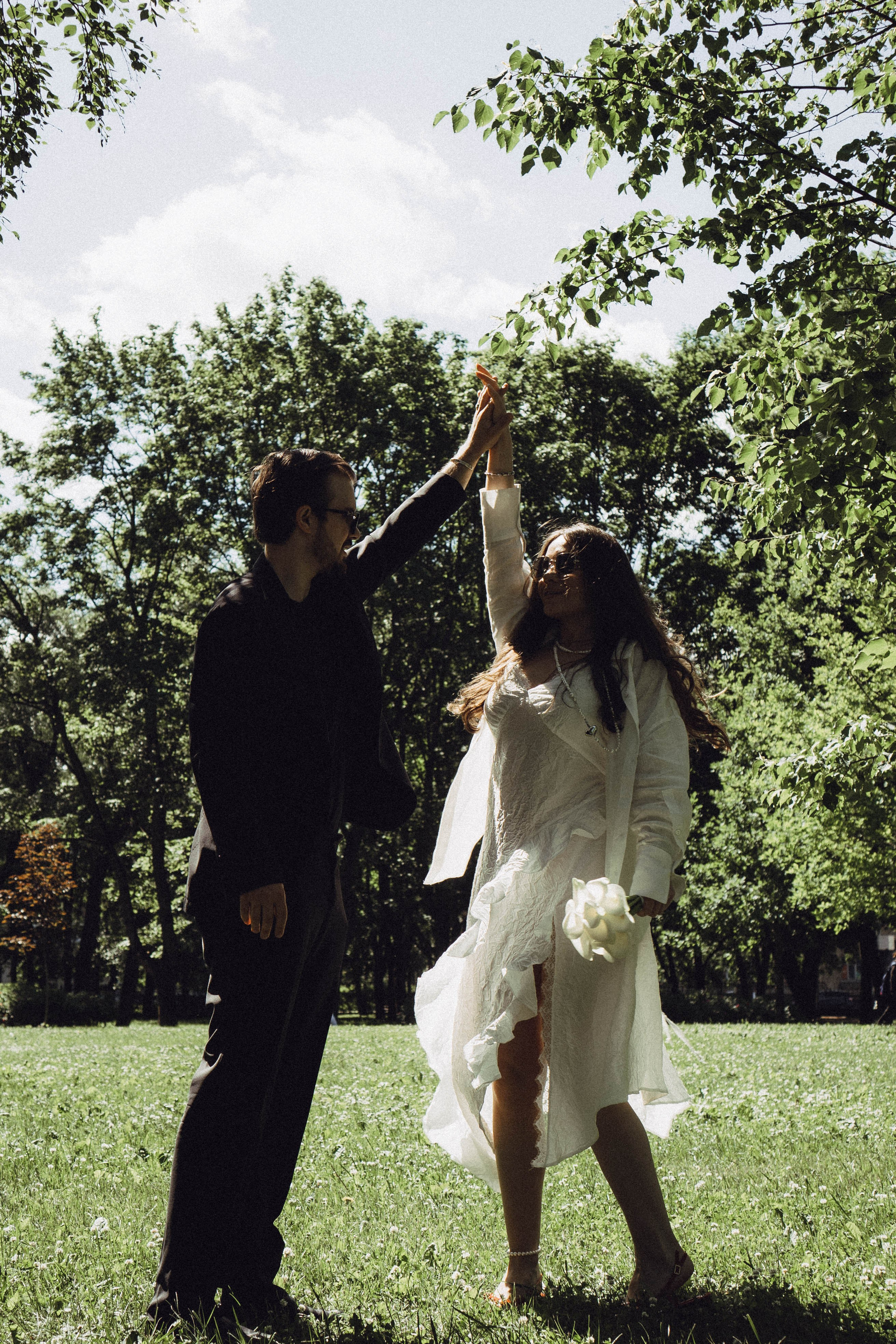 СВАДЕБНАЯ СЬЕМКА В ПАРКЕ ПОБЕДЫ И ПРОГУЛКА ПО МОСКОВСКОМУ ПРОСПЕКТУ. Профессиональный фотограф, Санкт-Петербург — Виктория Богомолова