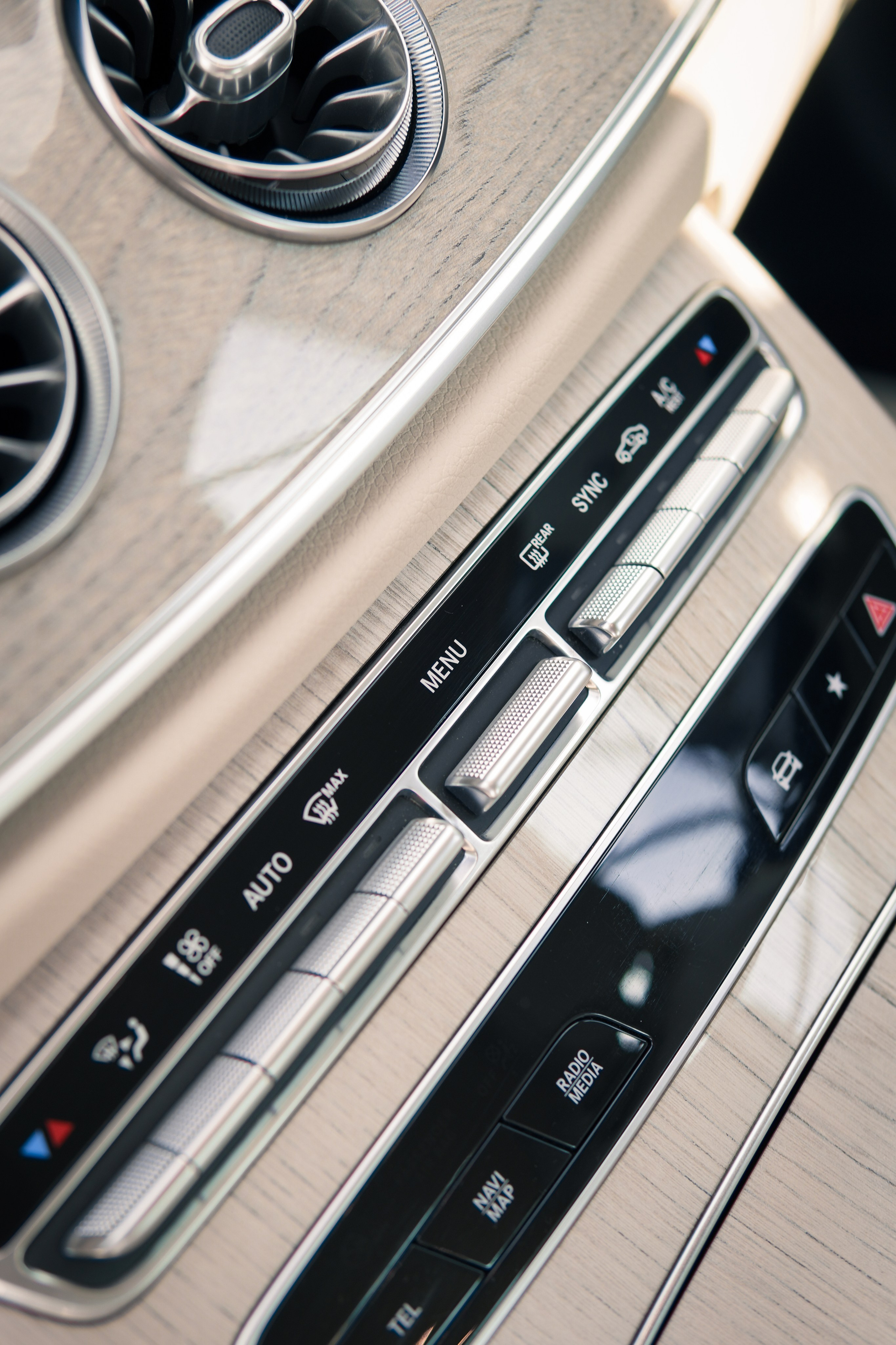 Mercedes Benz E200 Coupe. AutoAlexArt