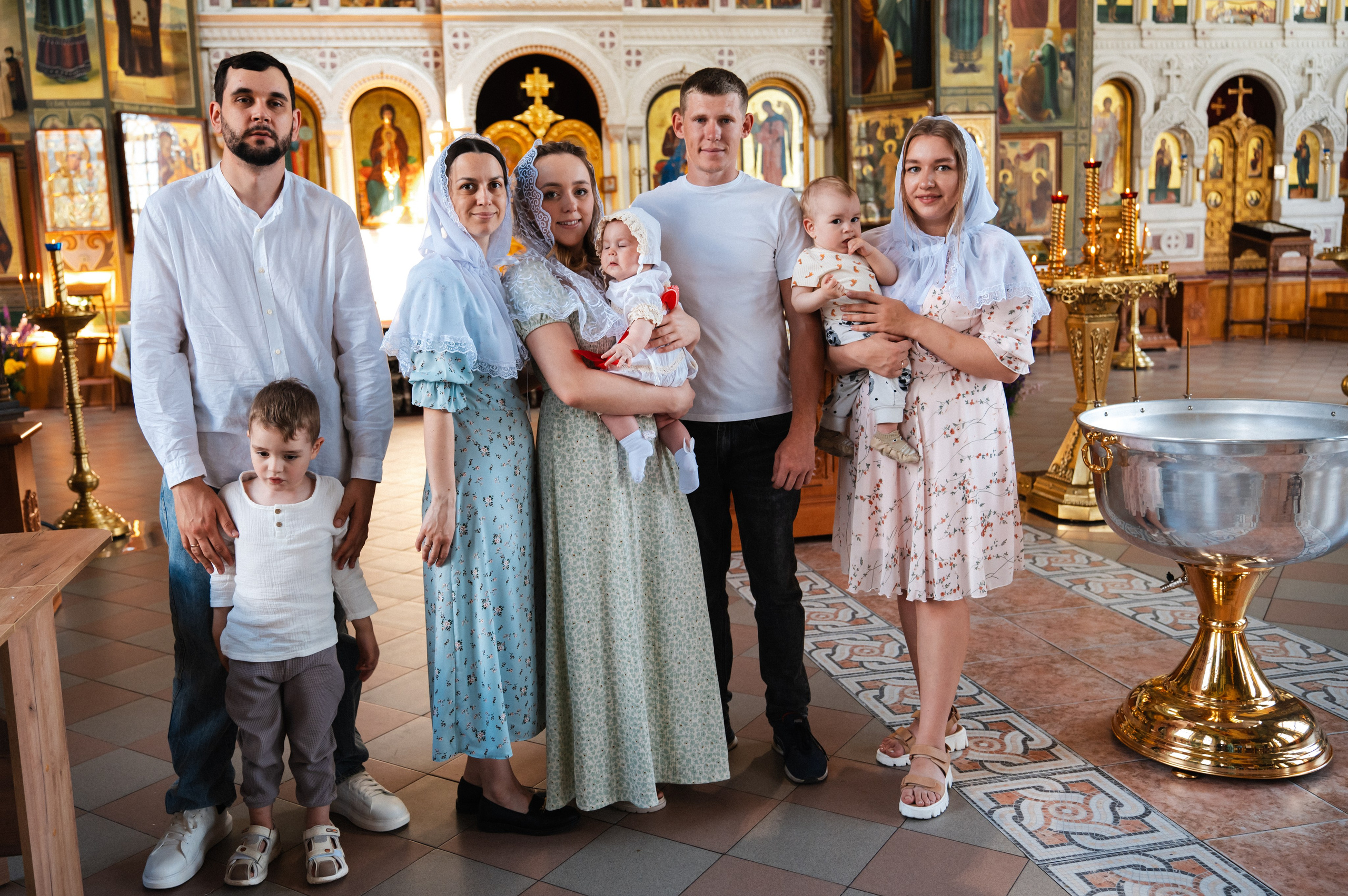 Таинство Крещения Дарьи (Храм Преполовения Пятидесятницы). Фотограф Ярута Оксана / Ростов-на-Дону