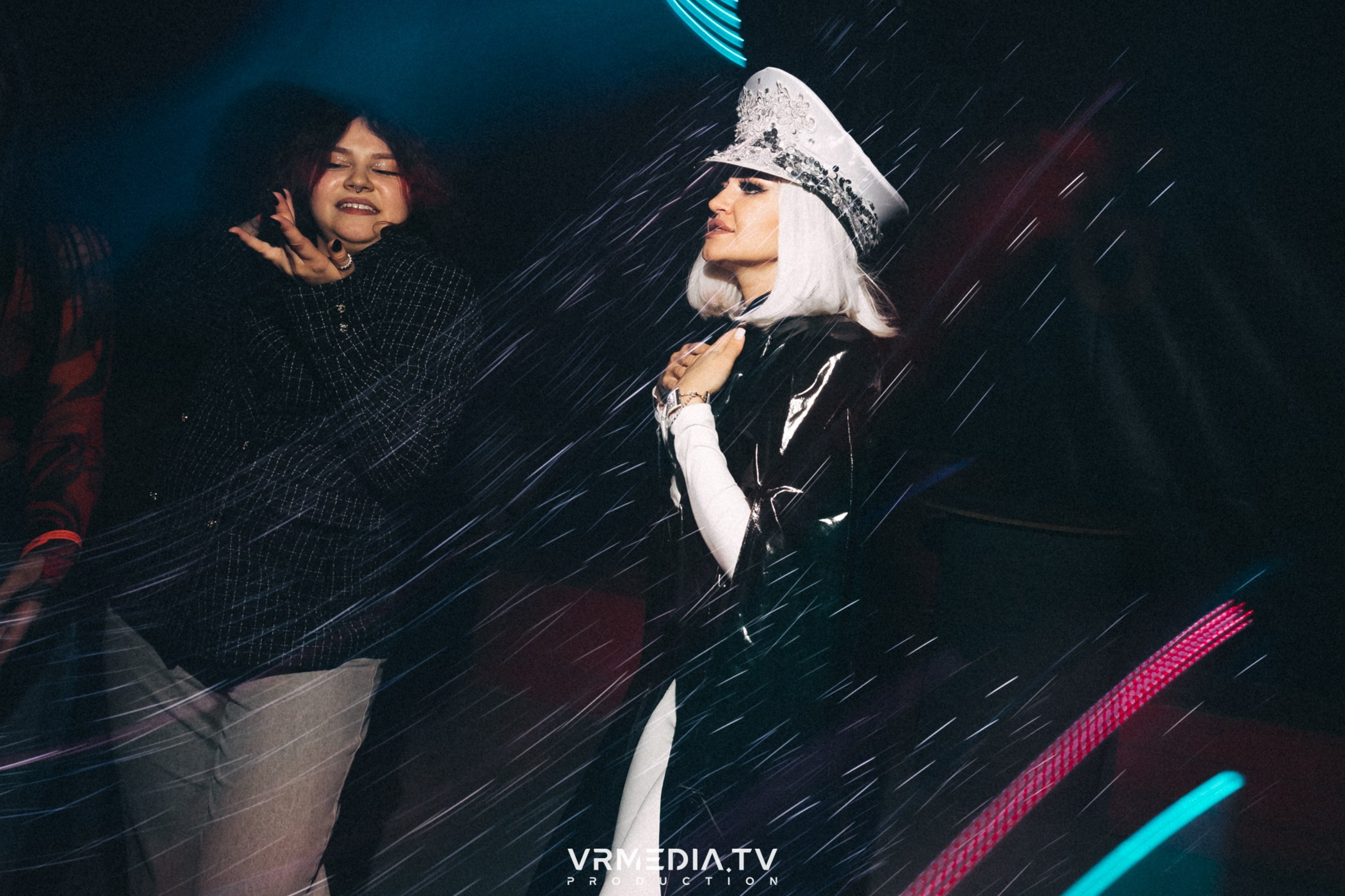 WEEKEND HALL в культурном пространстве «Редакция»