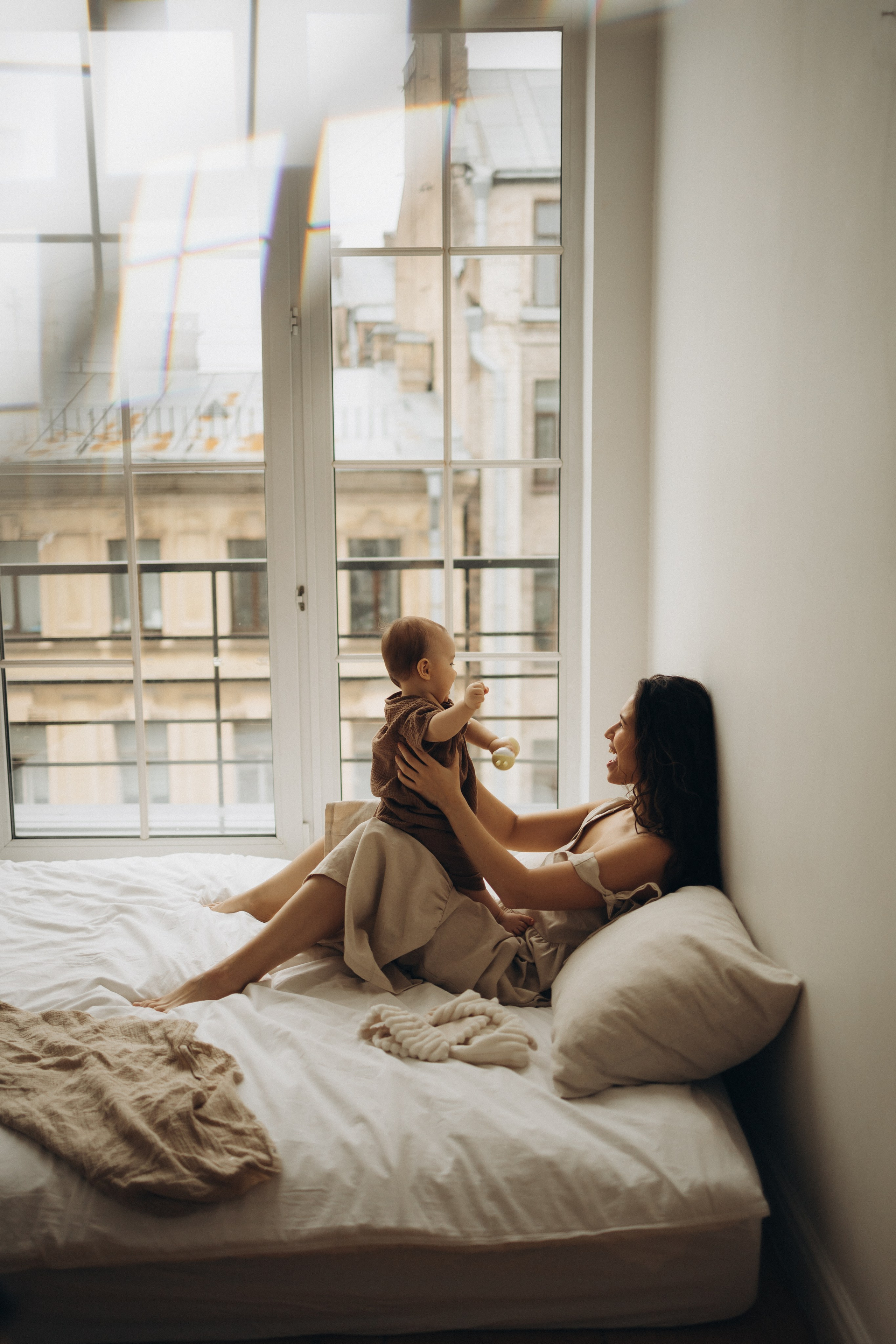 Регина и малыш Дима. Семейный, домашний, ньюборн фотограф Москва Цветкова Елизавета