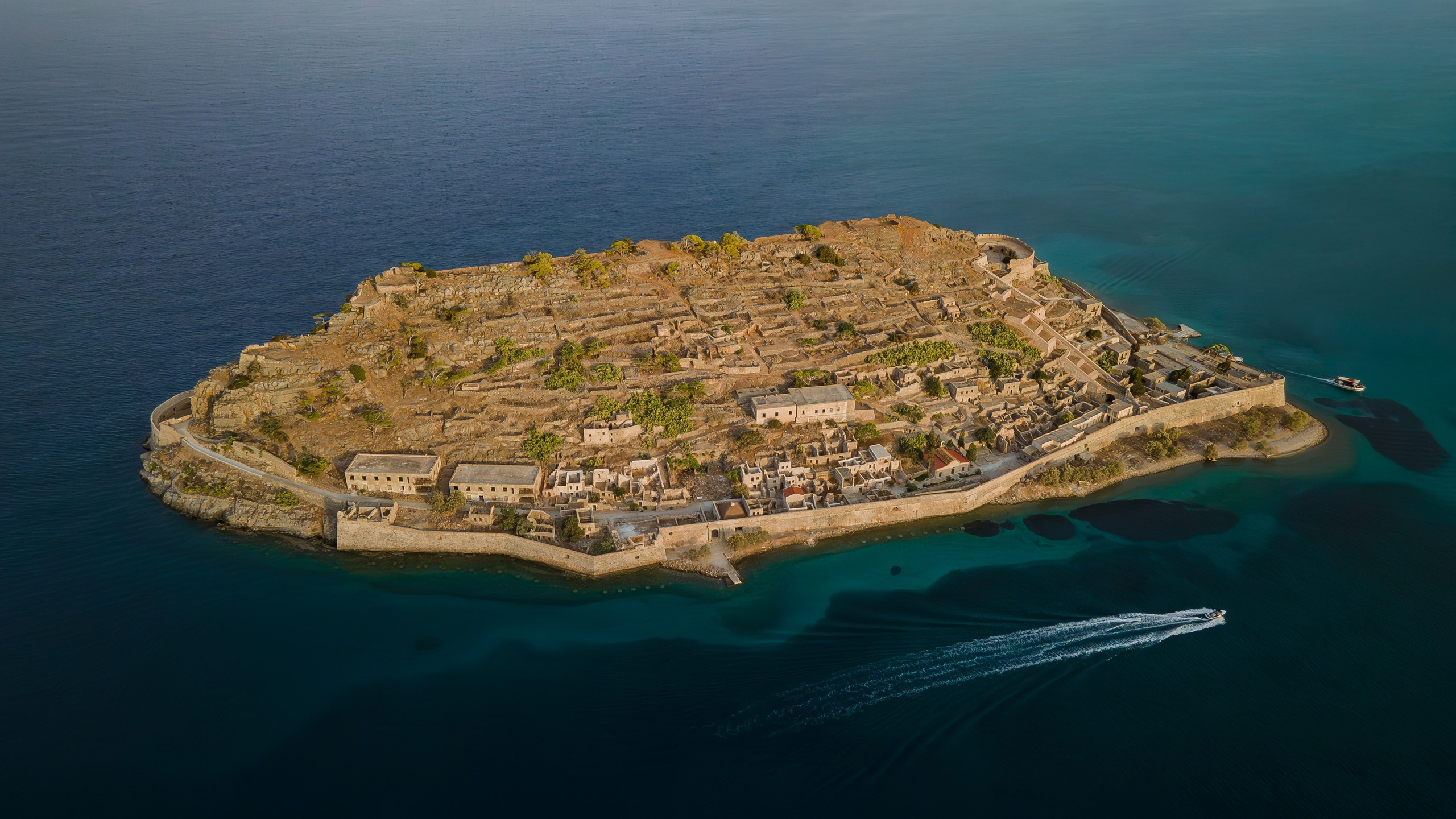 TRAVEL&NATURE. NE Cinema — backstage and reportage photography in cinema, music, Automotive and sport