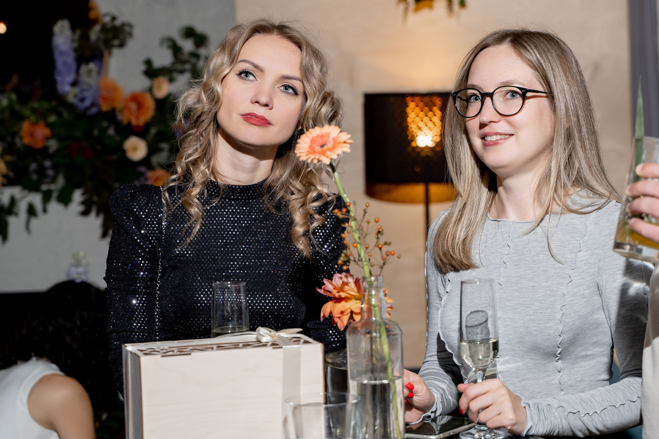 Репортаж мероприятия, репортажная съемка в Москве и Московской области, фотограф на мероприятие, фотосъемка юбилея, репортаж свадьбы, event, фотосессия на фотозоне, фотограф на юбилей, фотограф на день рождения, репортажный фотограф, съемка мероприятия, съемка на фотозоне, фотограф на корпоратив, фотограф на свадьбу, фотограф на детский праздник, фотограф на выпускной. Свадебный репортаж в лофте.