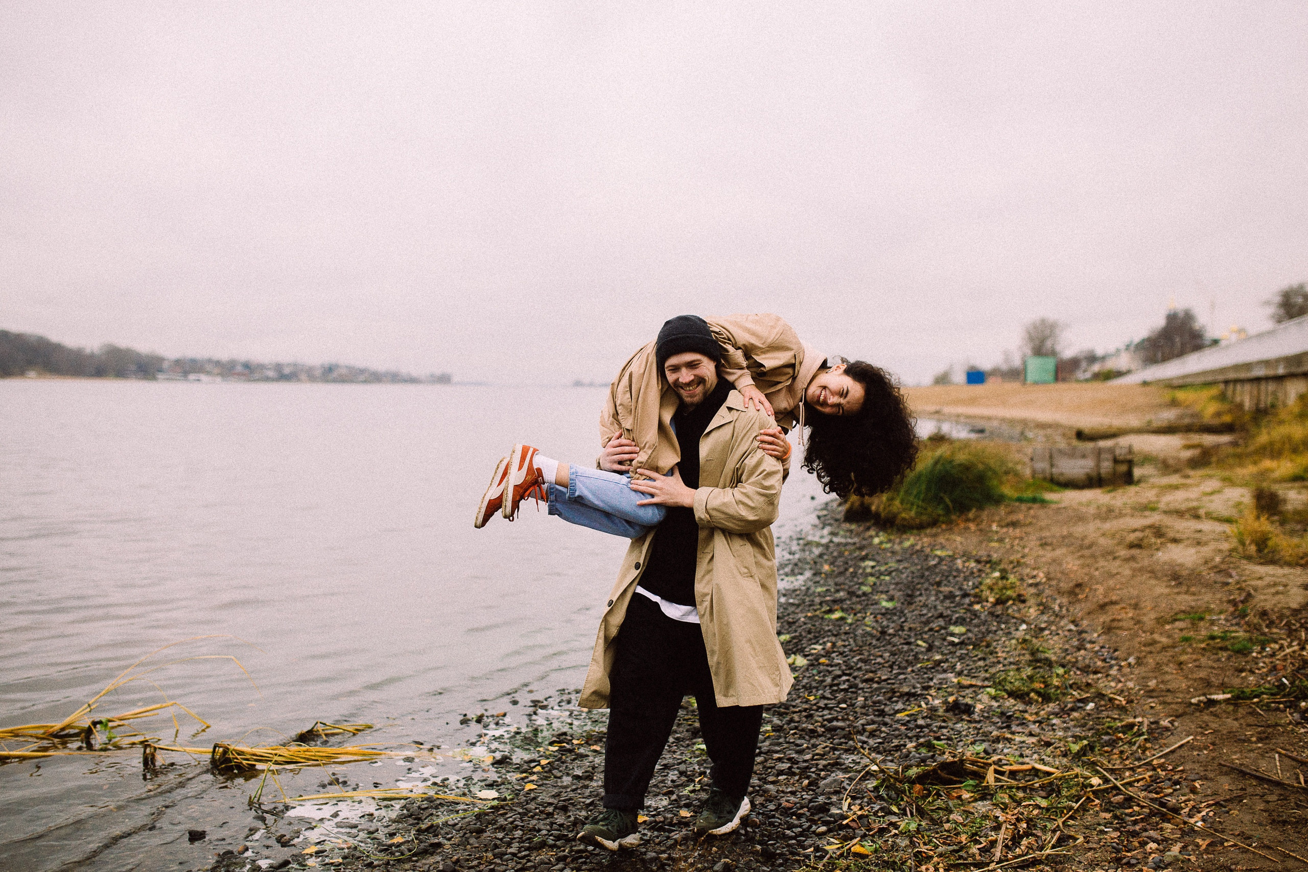 Любить в К. Э Т О М Ы