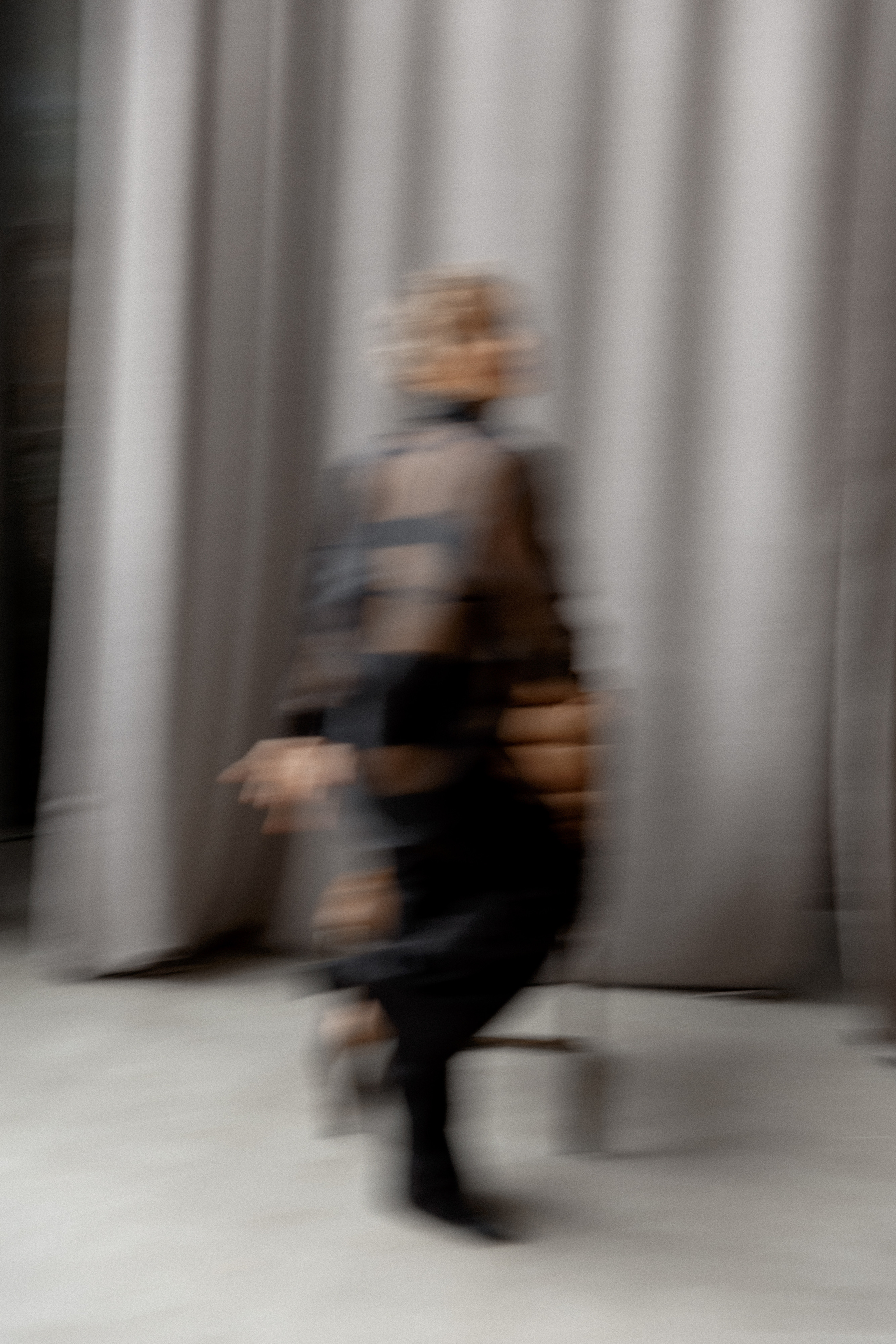 TANYA. Э Т О М Ы