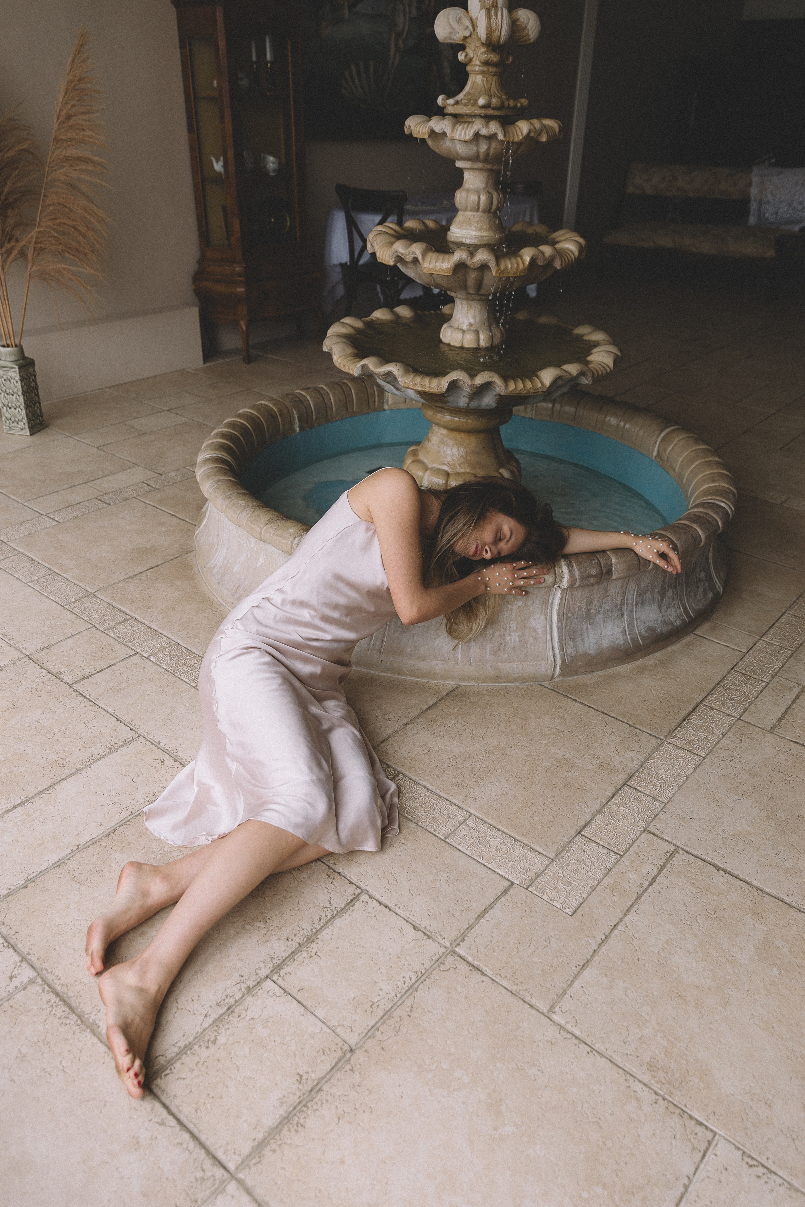 MARY. Э Т О М Ы