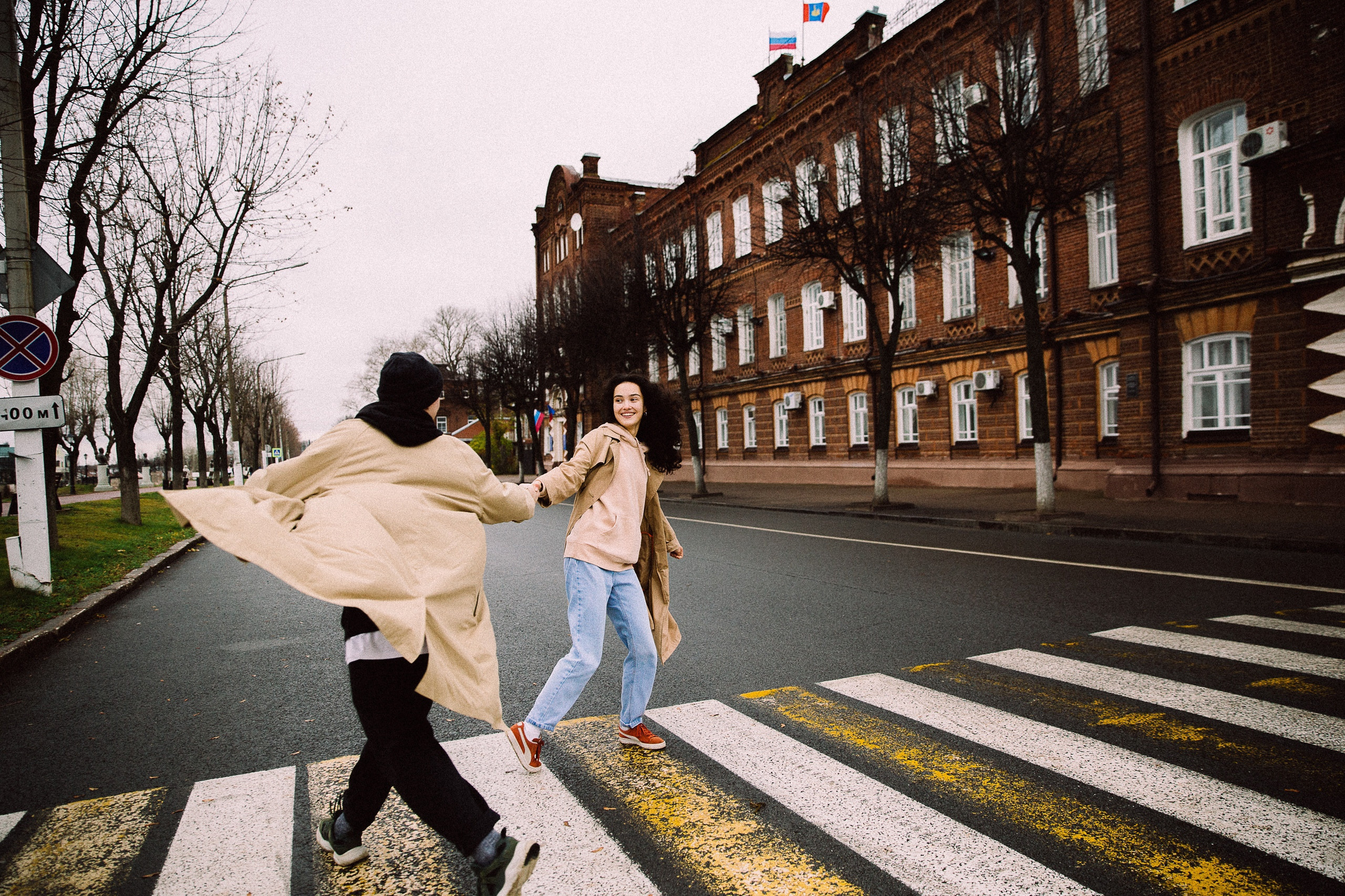 Любить в К. Э Т О М Ы