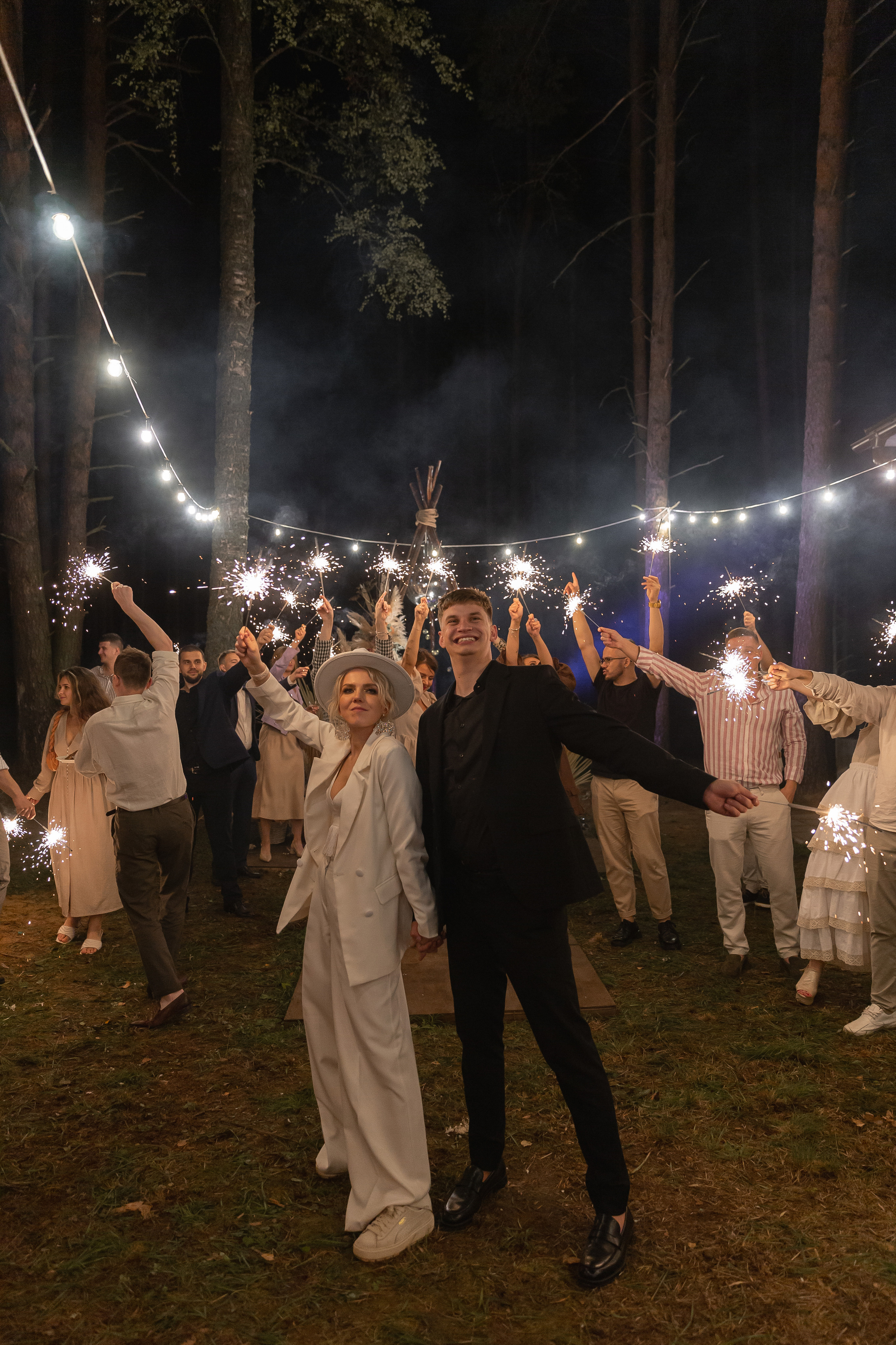 Не женюсь я, не женюсь!. Э Т О М Ы