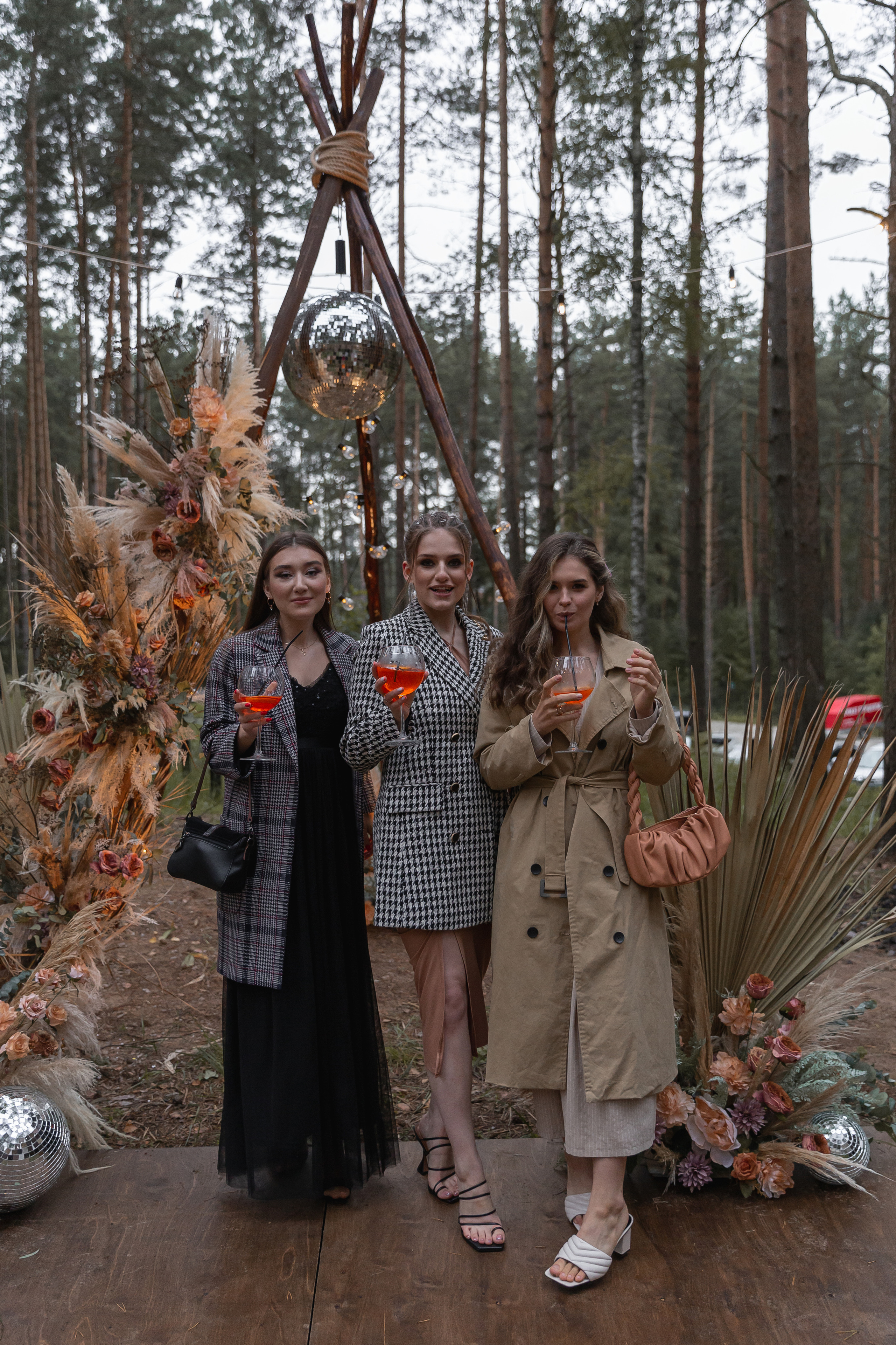 Не женюсь я, не женюсь!. Э Т О М Ы