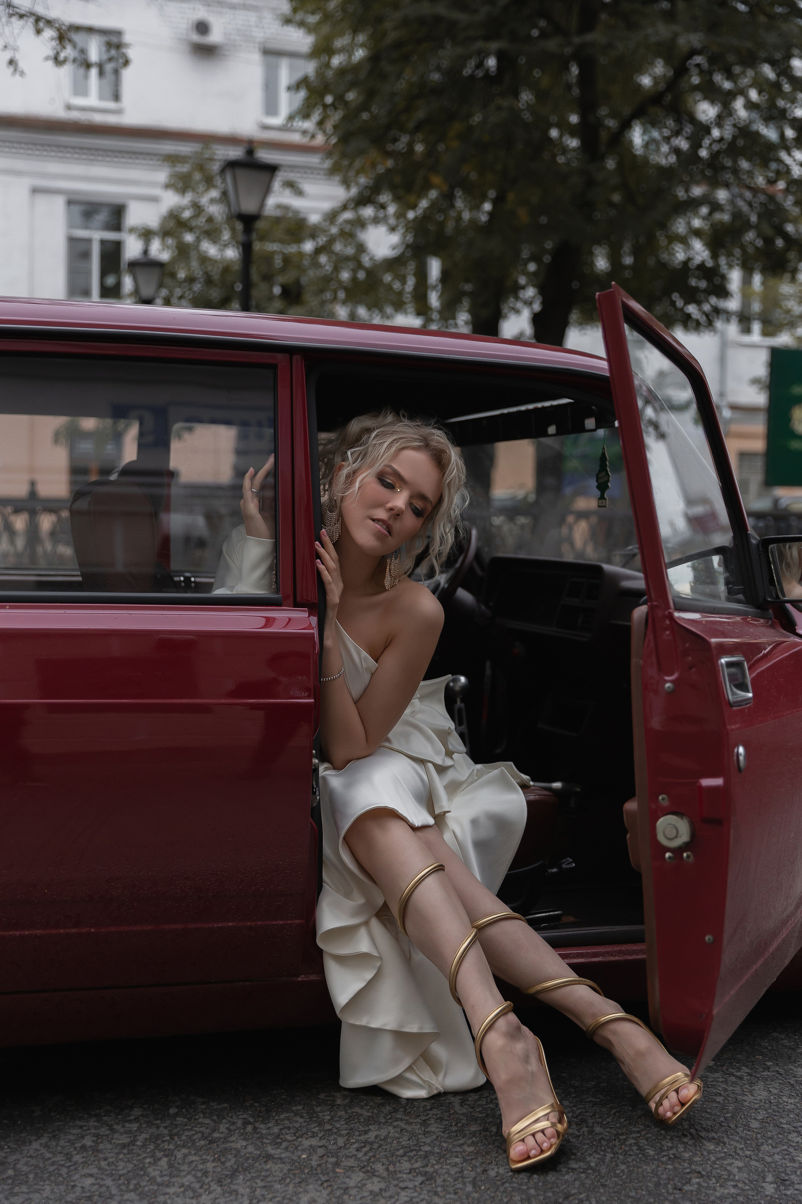 Не женюсь я, не женюсь!. Э Т О М Ы