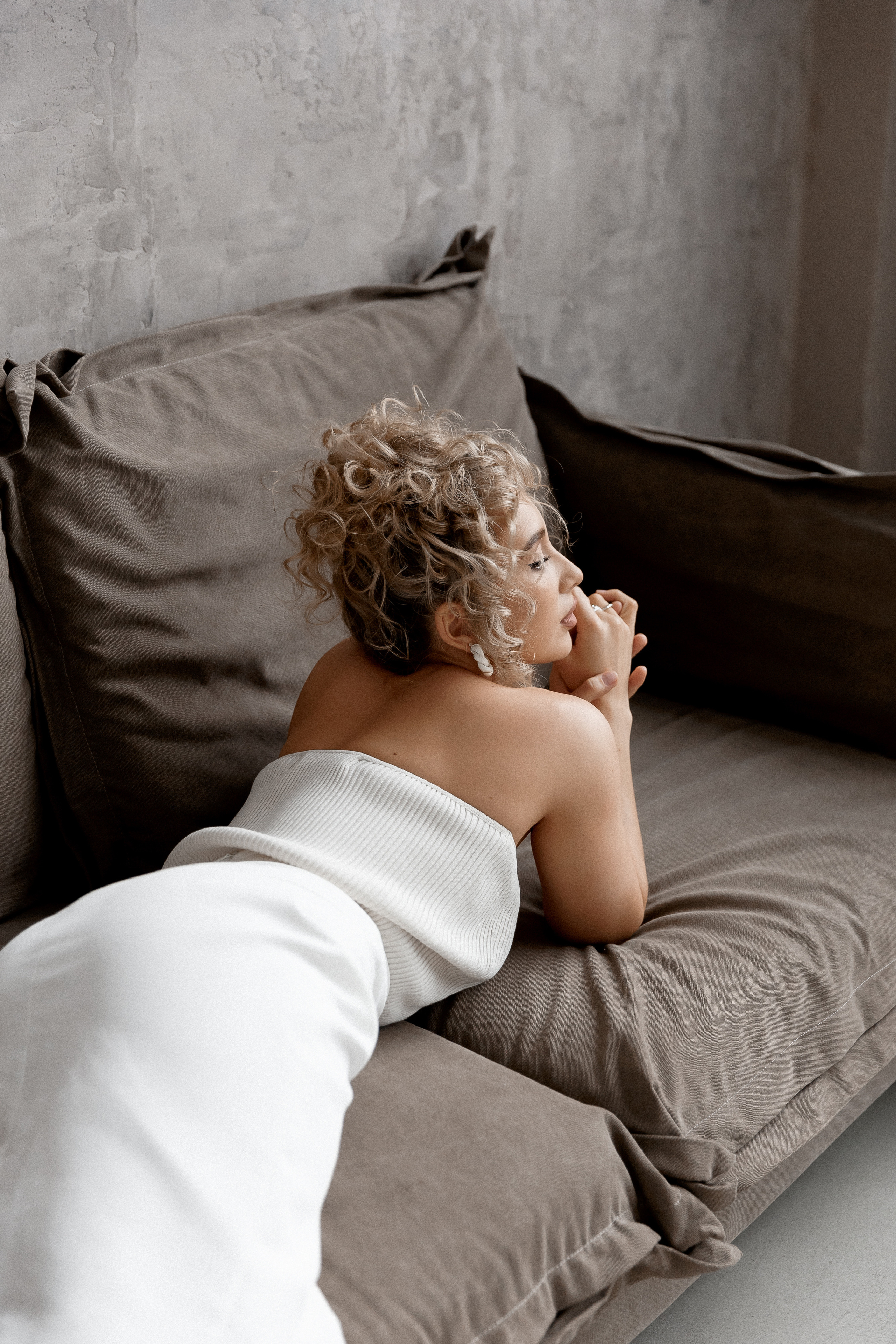 TANYA. Э Т О М Ы