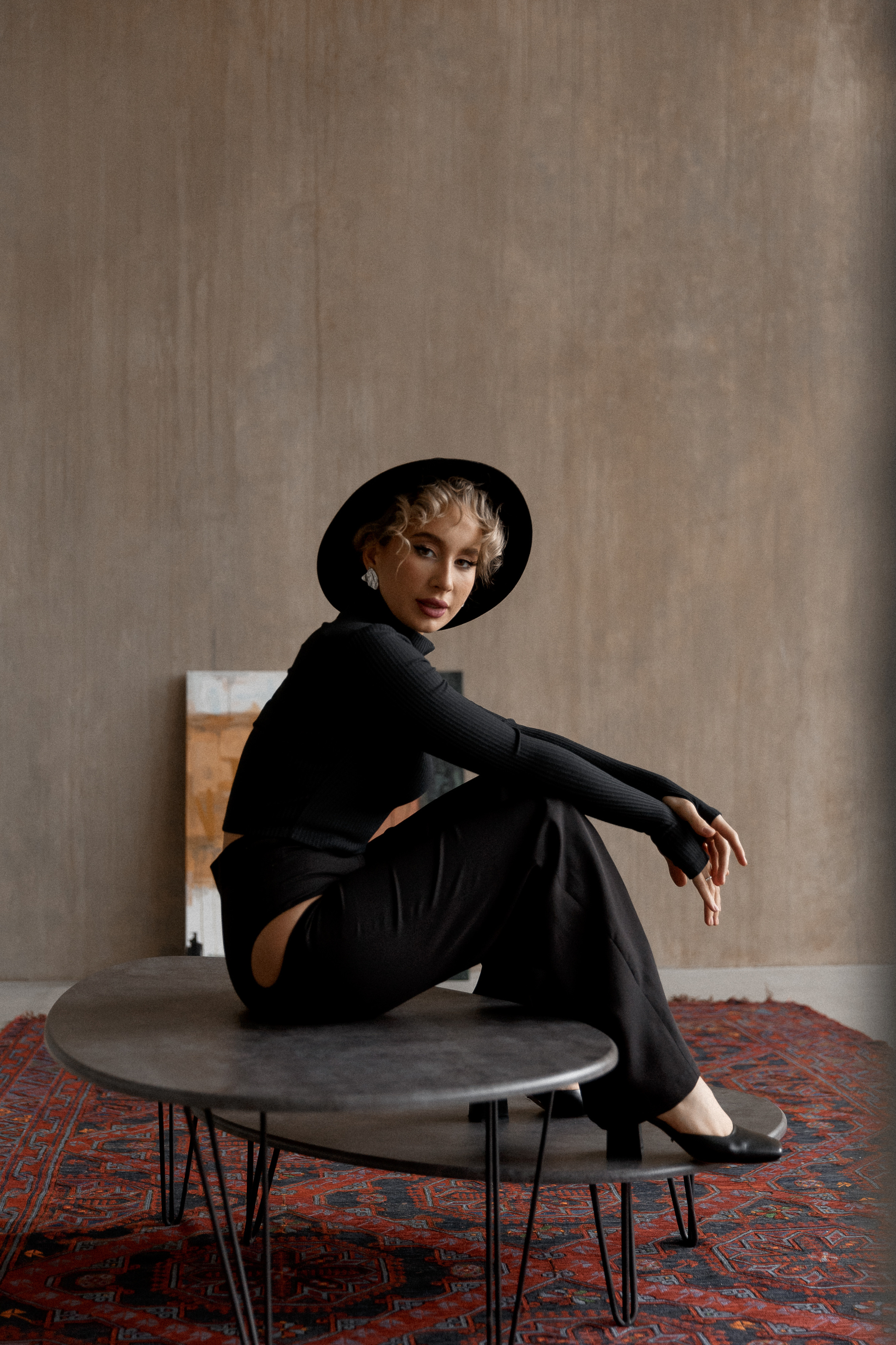 TANYA. Э Т О М Ы