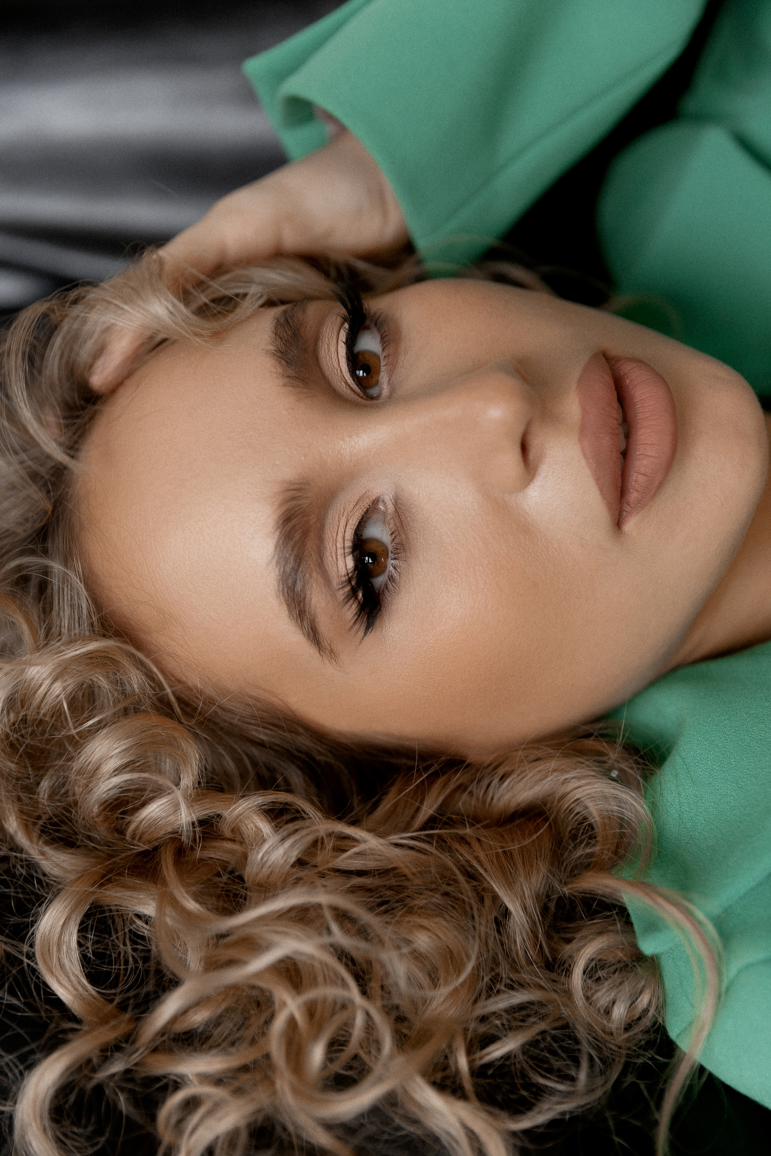 TANYA. Э Т О М Ы