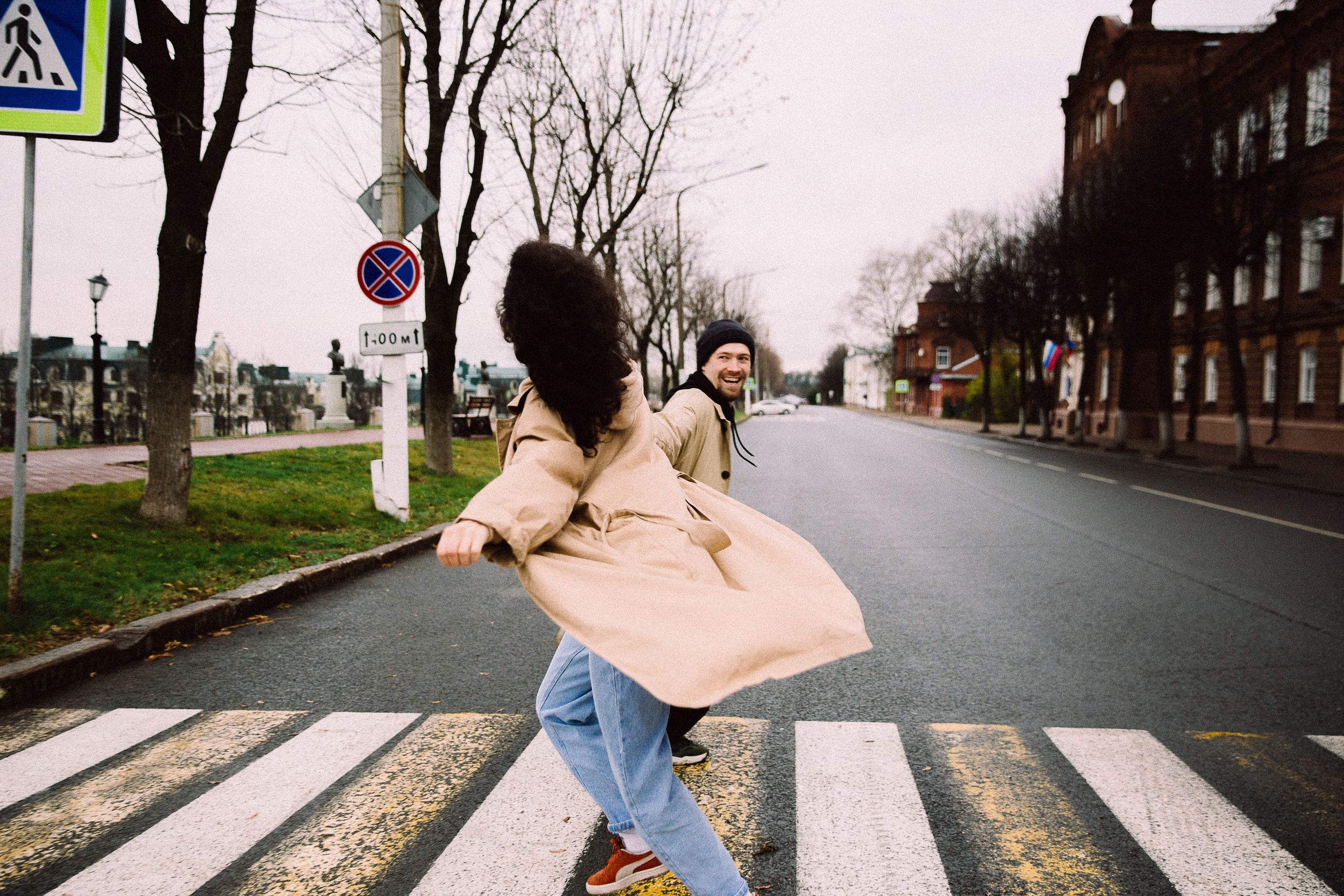 Любить в К. Э Т О М Ы