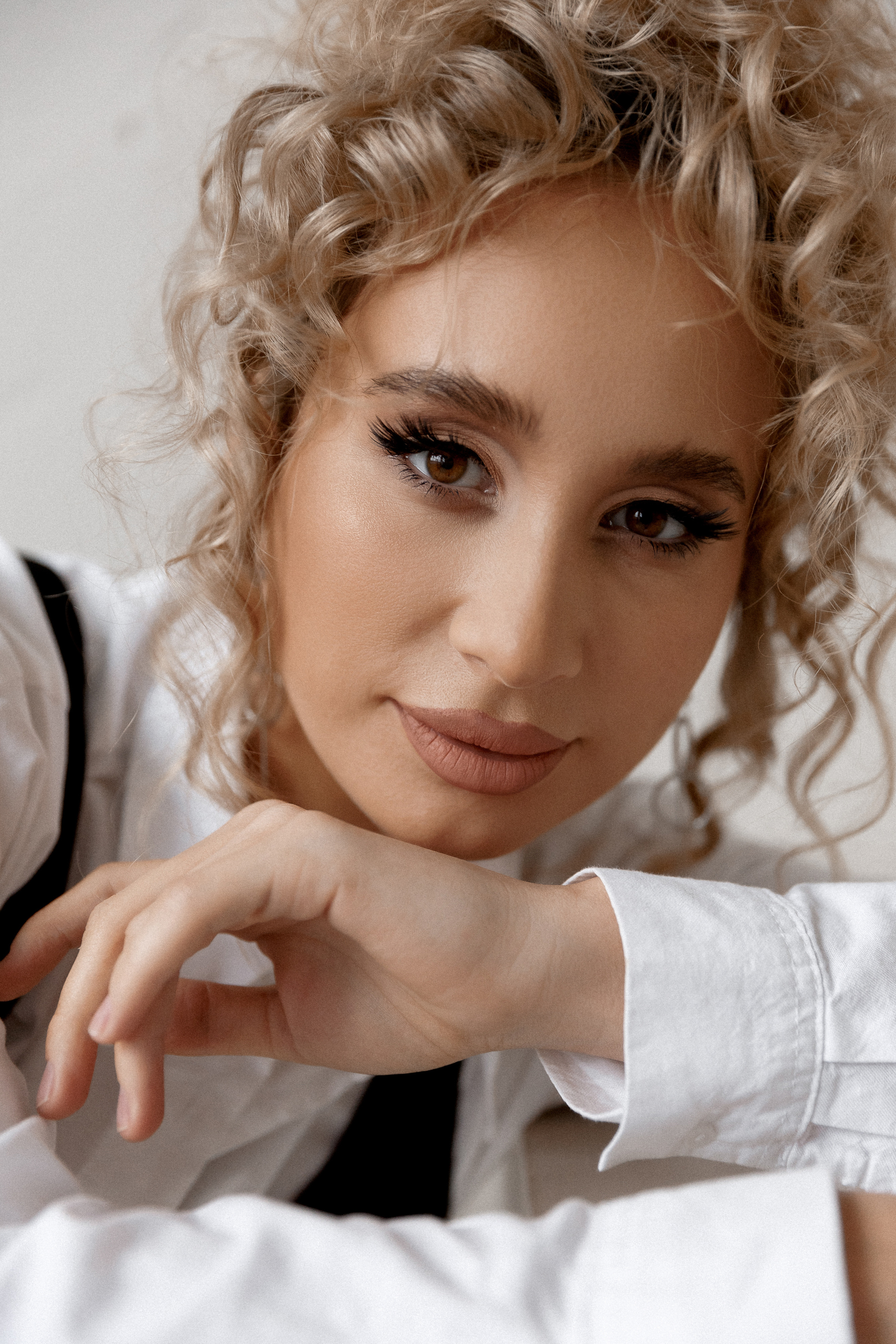 TANYA. Э Т О М Ы