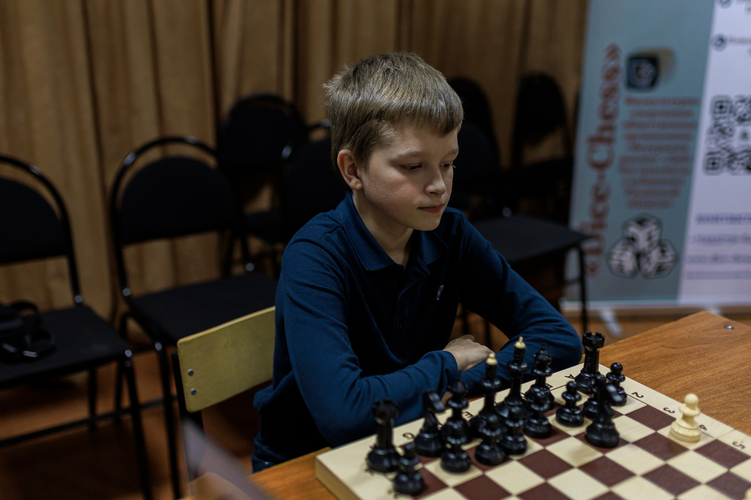 Репортажная сьёмка игры в шахматы в детском доме. Семейный и детский фотограф в Рязани Васюгова Мария