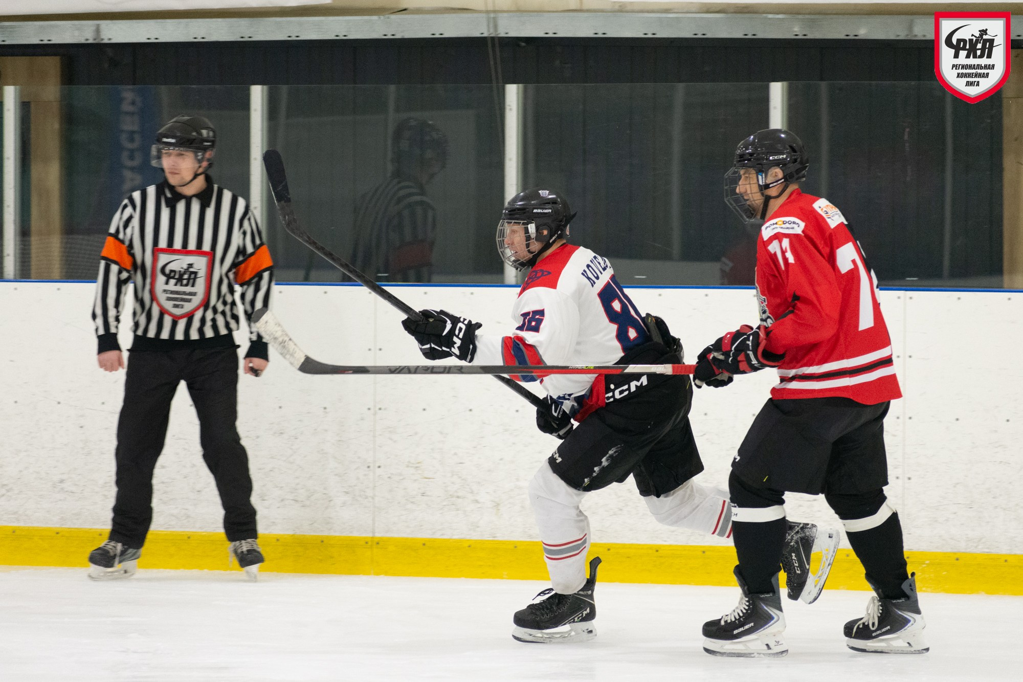 Хоккей. Фотограф Максим Буряк