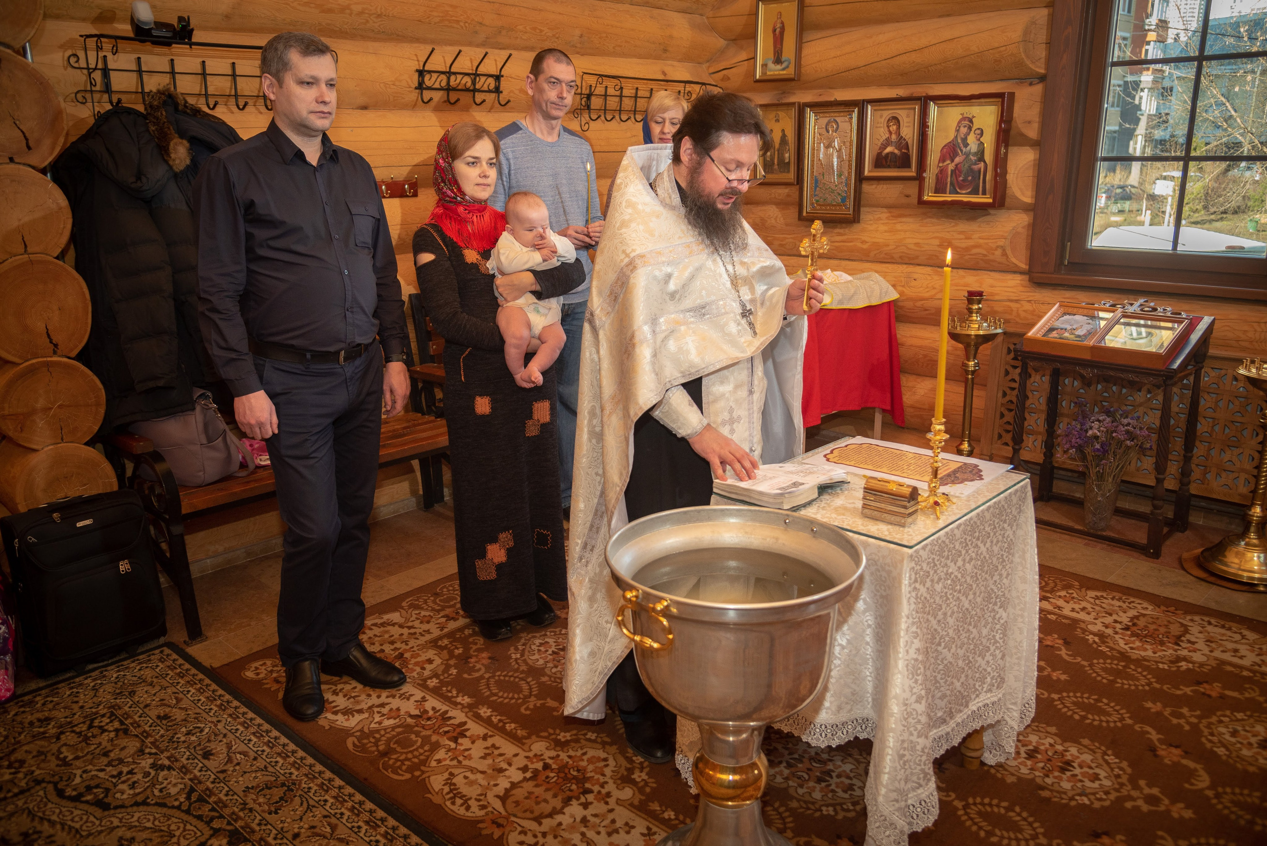 Фотограф на Крещение, Венчание. Интерьерный & Репортажный фотограф Озеров Денис, г. Москва