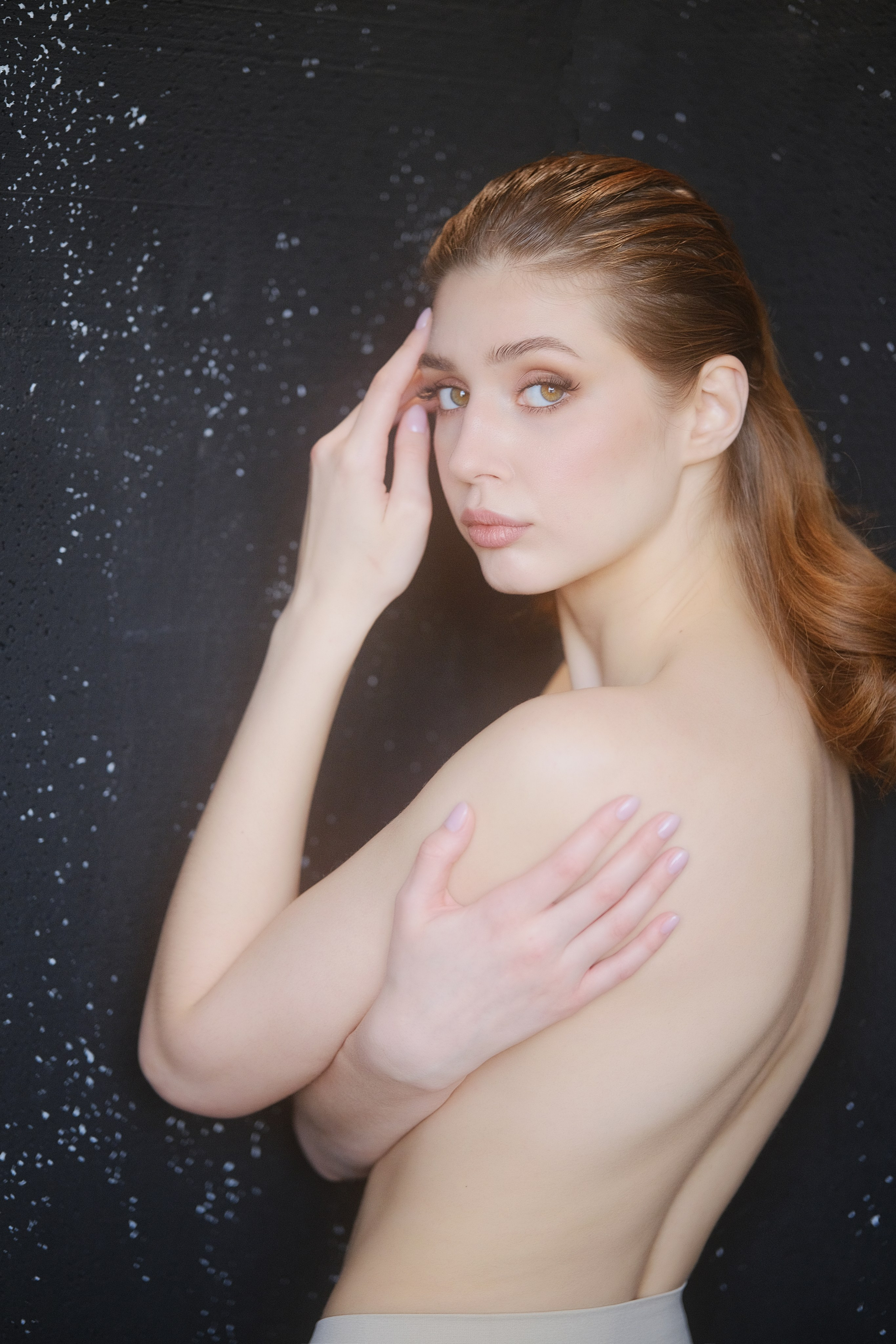 Фотограф Михаил Гуляев. Фотосессия в Новосибирске. Фотосессия ню в студии. Фотосессия ню на природе.