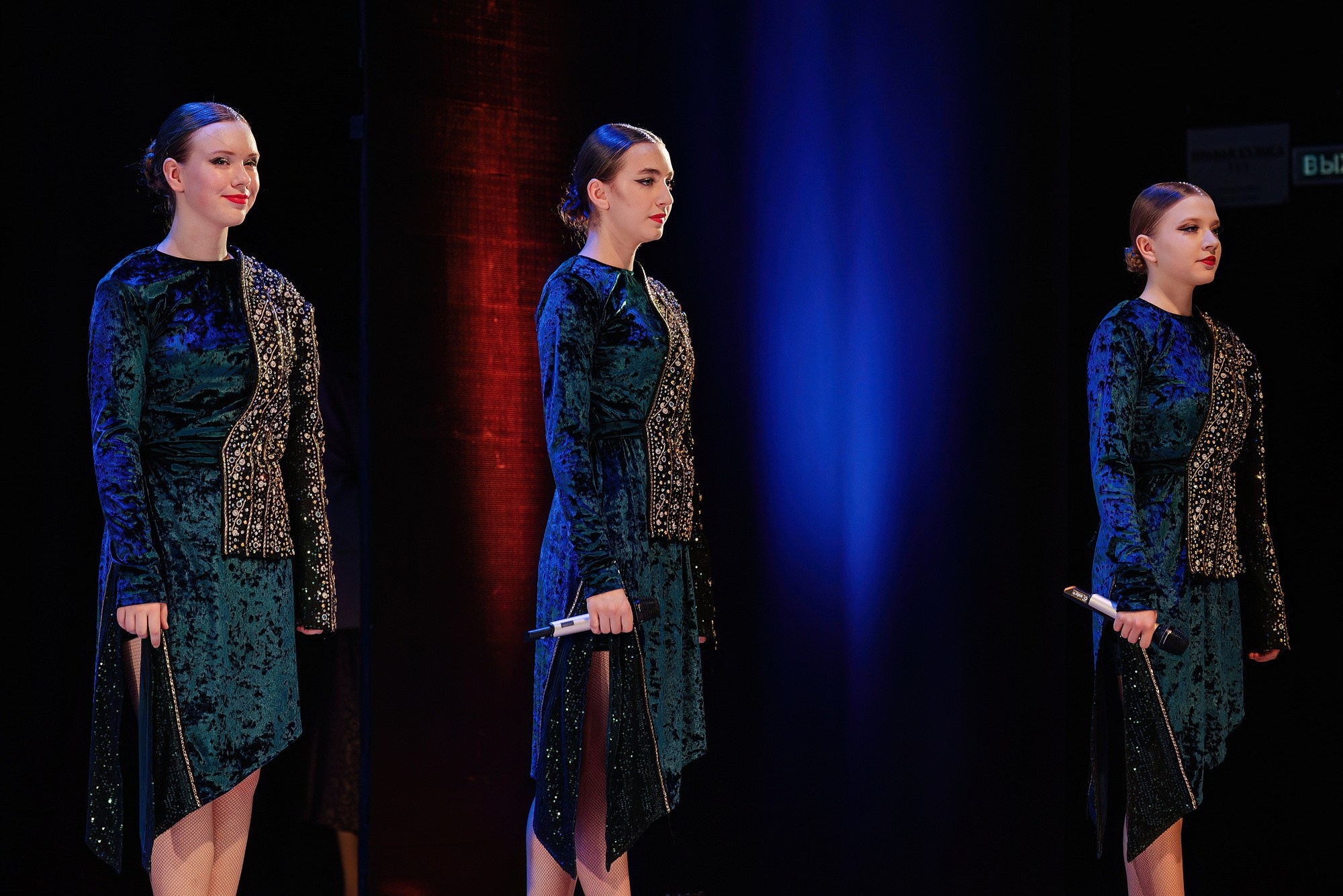 Отчетный концерт Образцового коллектива Алтая театра эстрадной песни «Созвездие». Свадебный и репортажный фотограф Никита Сницарев в Барнауле