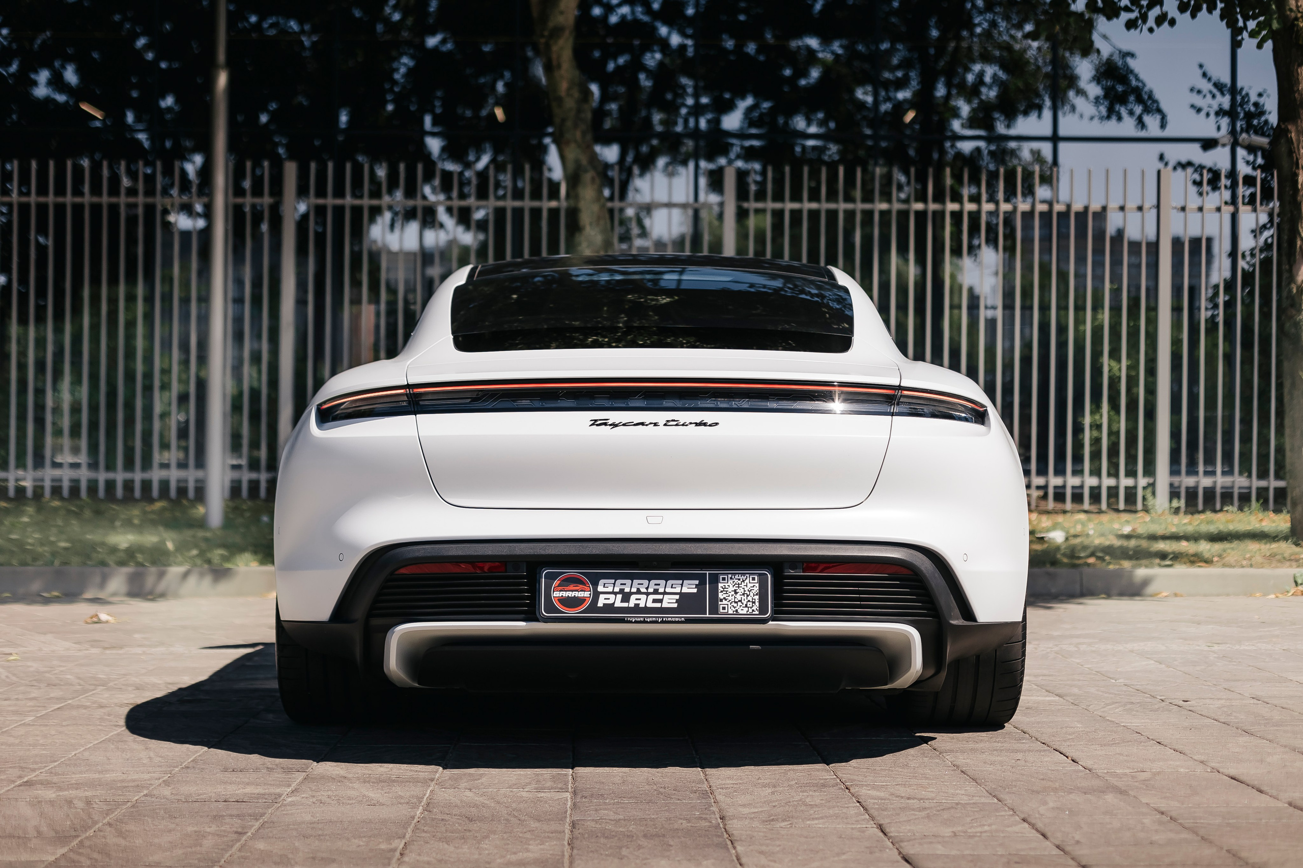 Porsche Taycan Turbo. Автомобильный фотограф, видеограф в Краснодаре Левшакова Анжелика