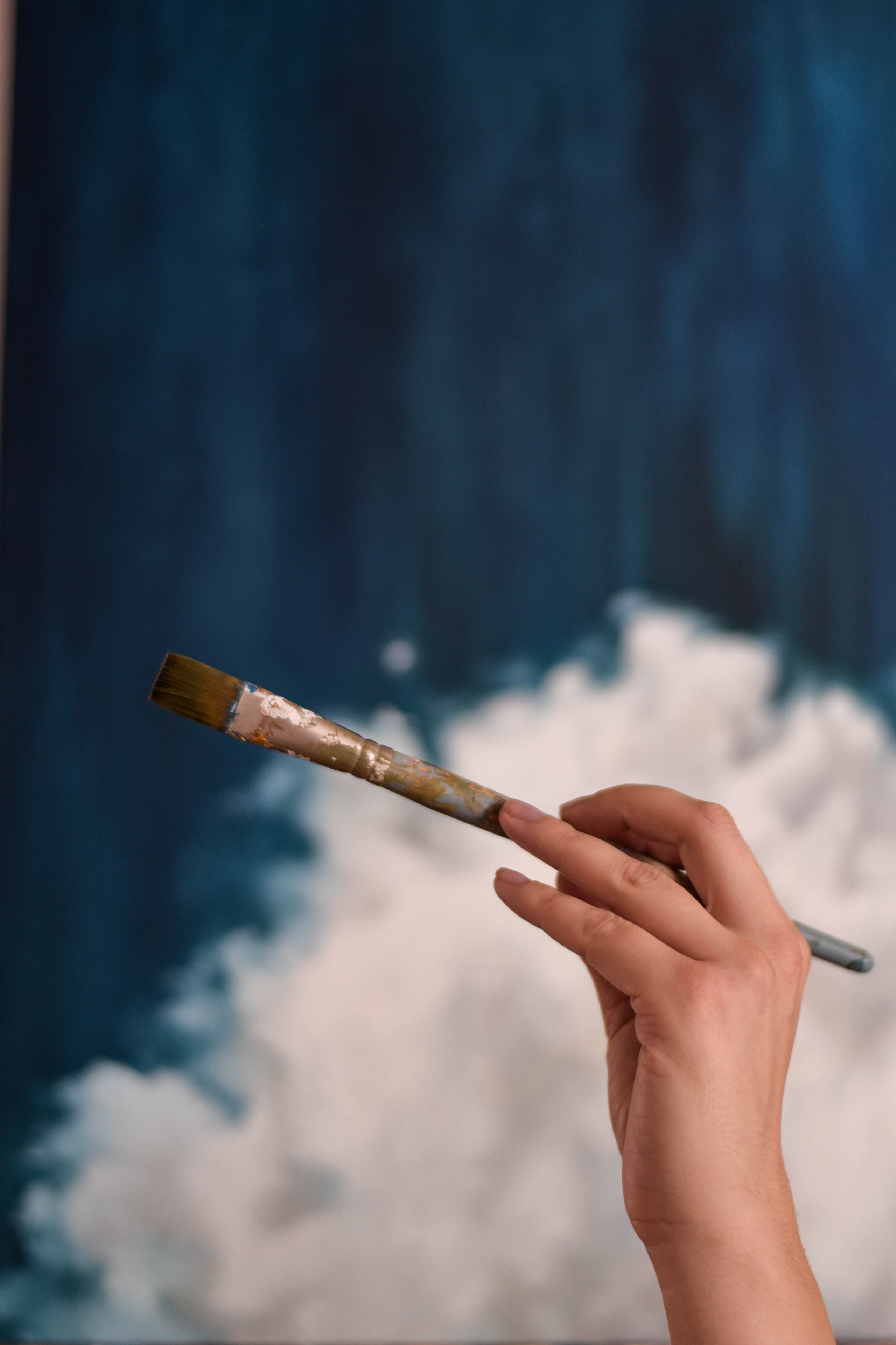 Женщина с кисточками. Фотограф Юлия Гревцова