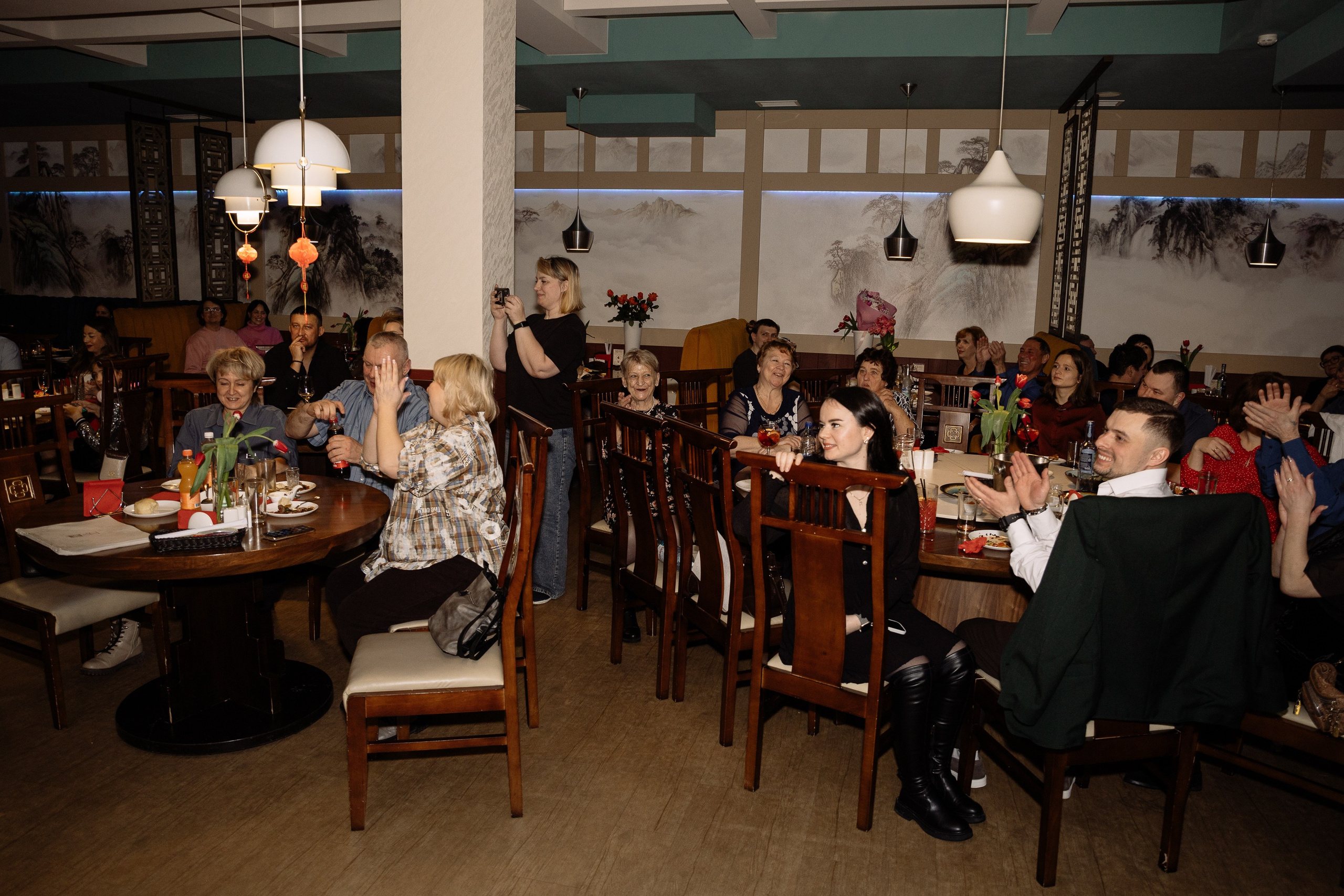 Вечеринка в кафе Sinlun. Фотограф Юлия Мальцева