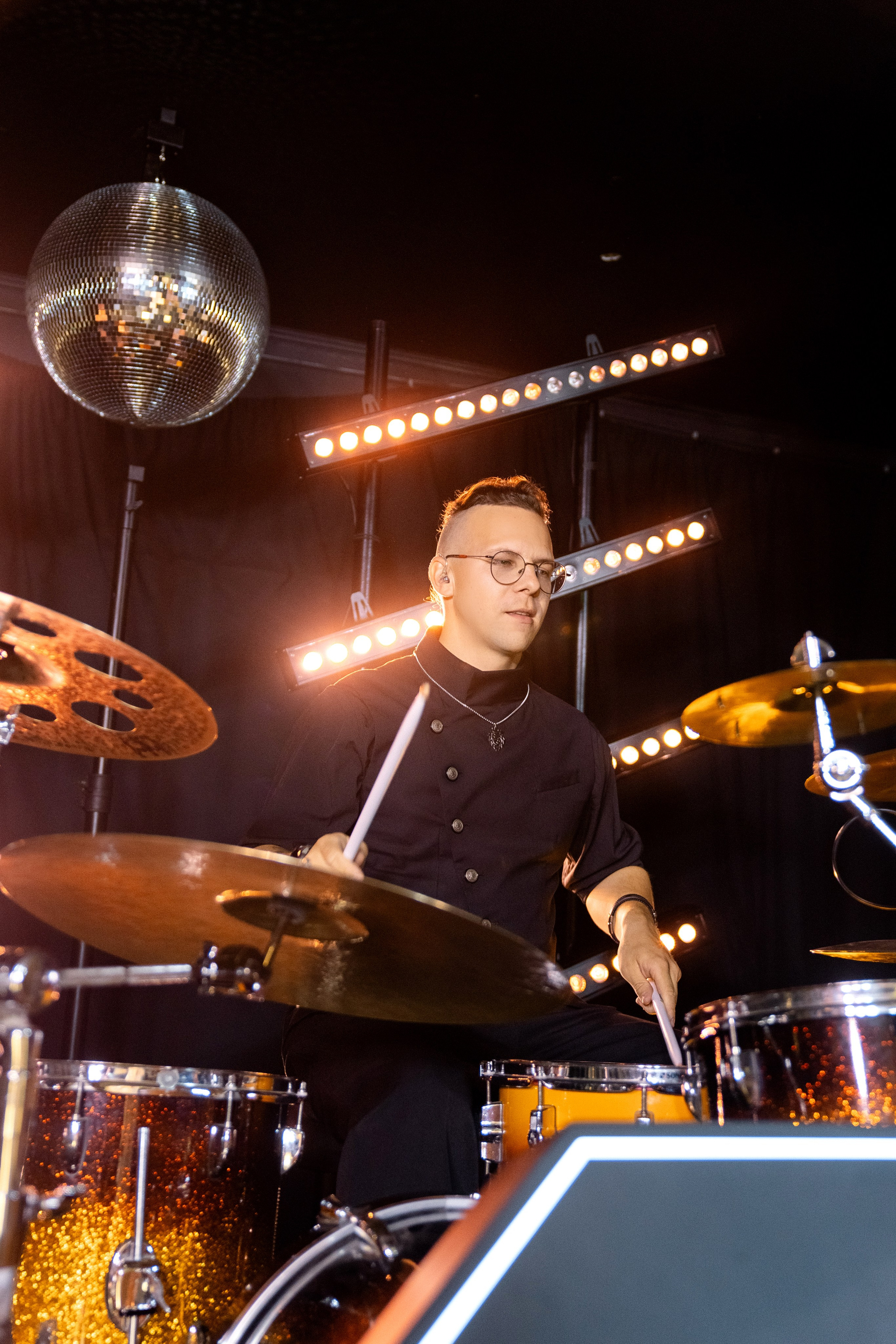 Съемка PROMO-2025. СУРОВЦЕВА project. Эстрадно-народный кавер-бэнд