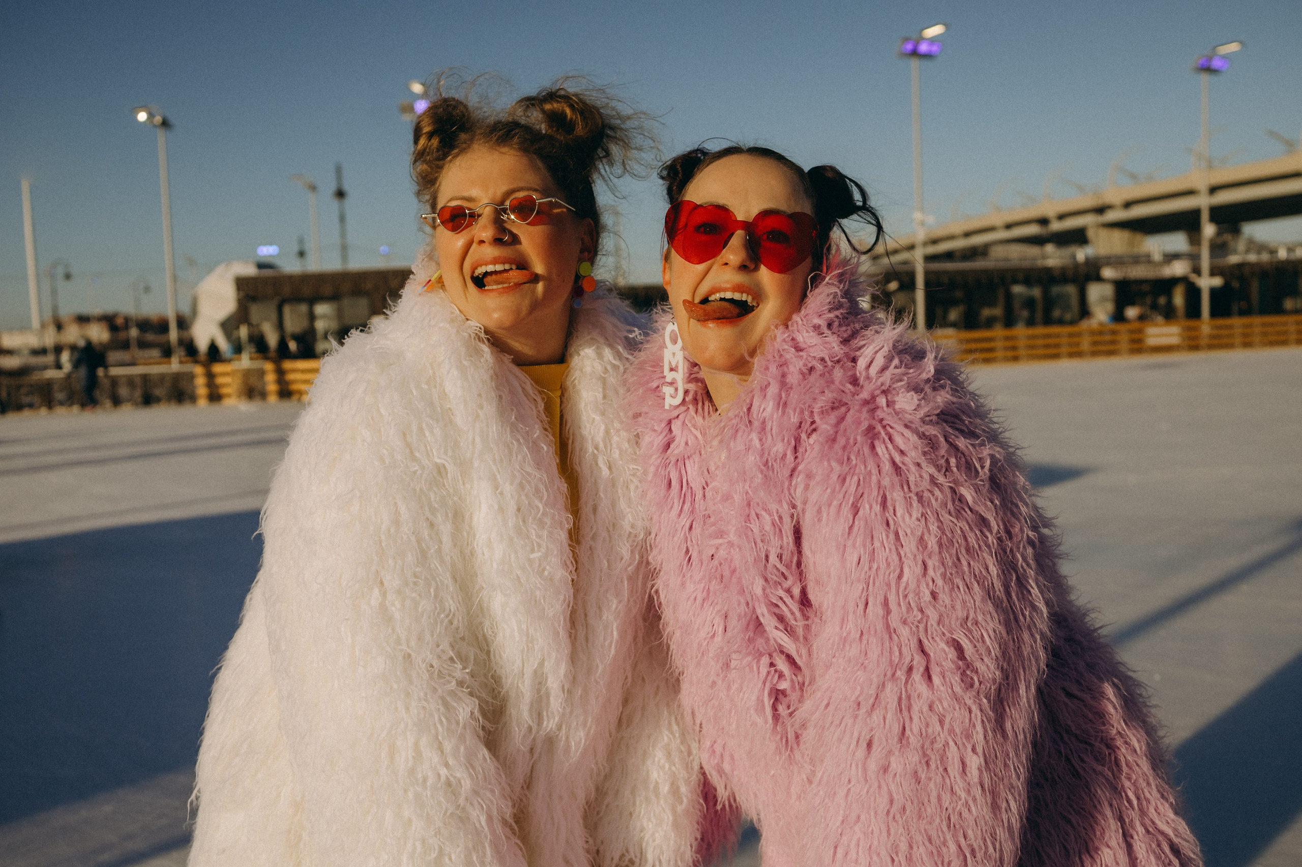 Катя, Арина. Главная