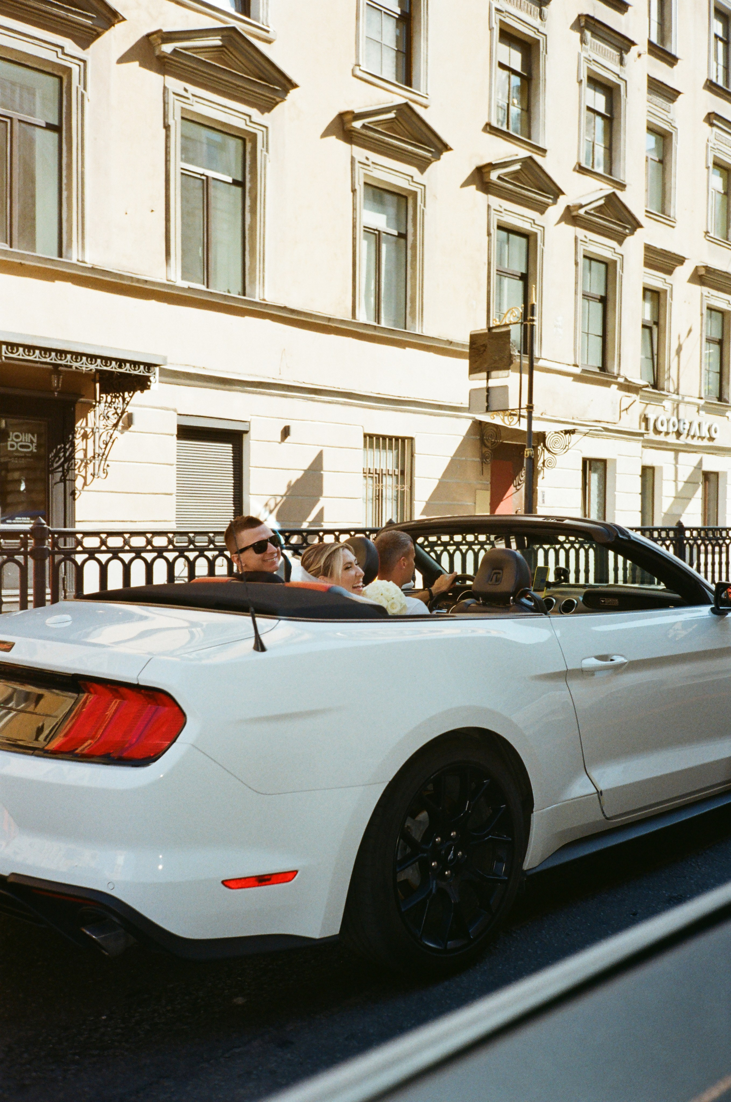 Павел & Алена. Пленка. Сестры Карабаза. Фотографы и ретушеры в Москве и Санкт-Петербурге