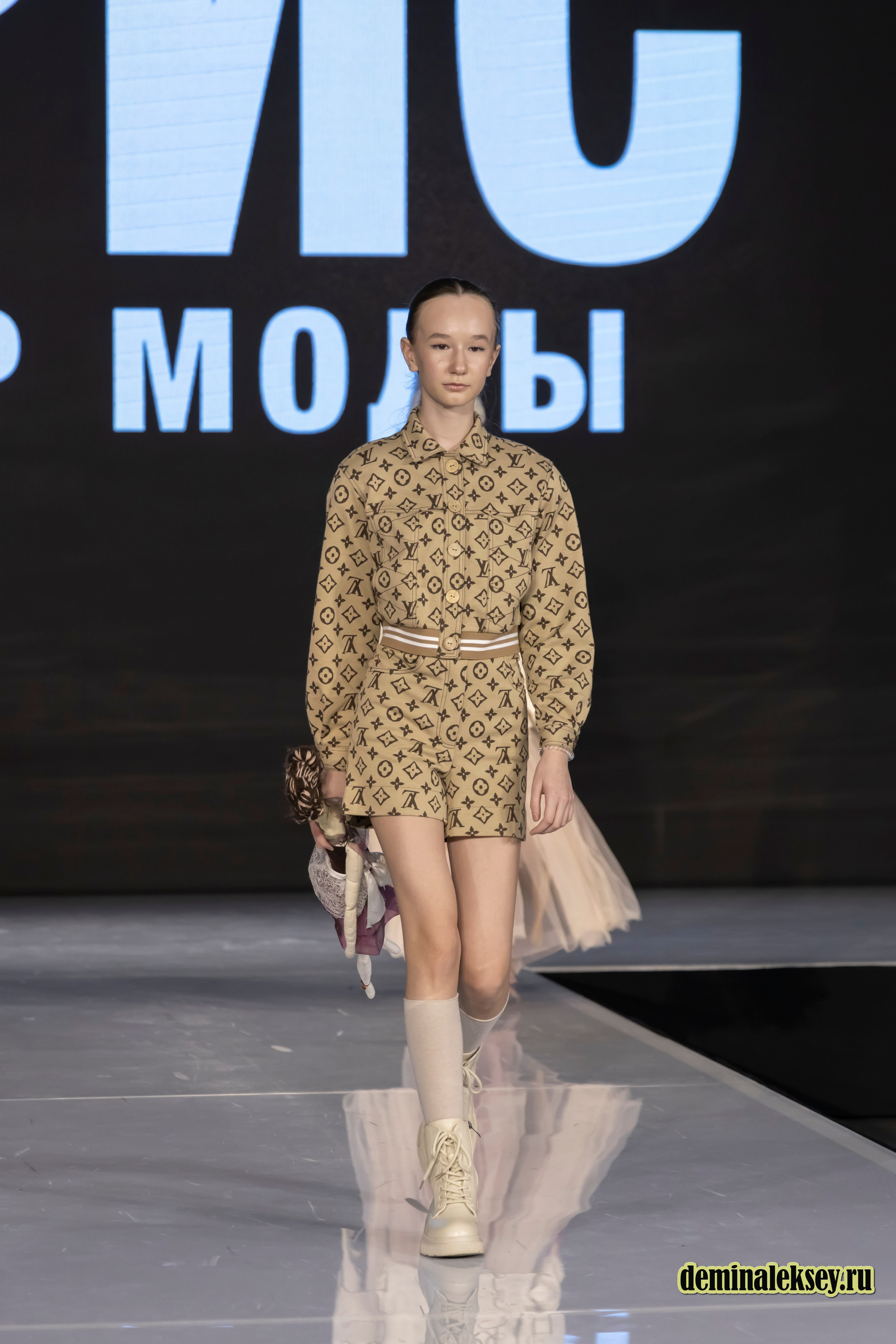 Ирина Старовойтова Театр моды «ИриС» 31 января 2025 гостиный двор, выставка Уникальная Россия. Репортажный, семейный и студийный фотограф в Москве Демин Алексей