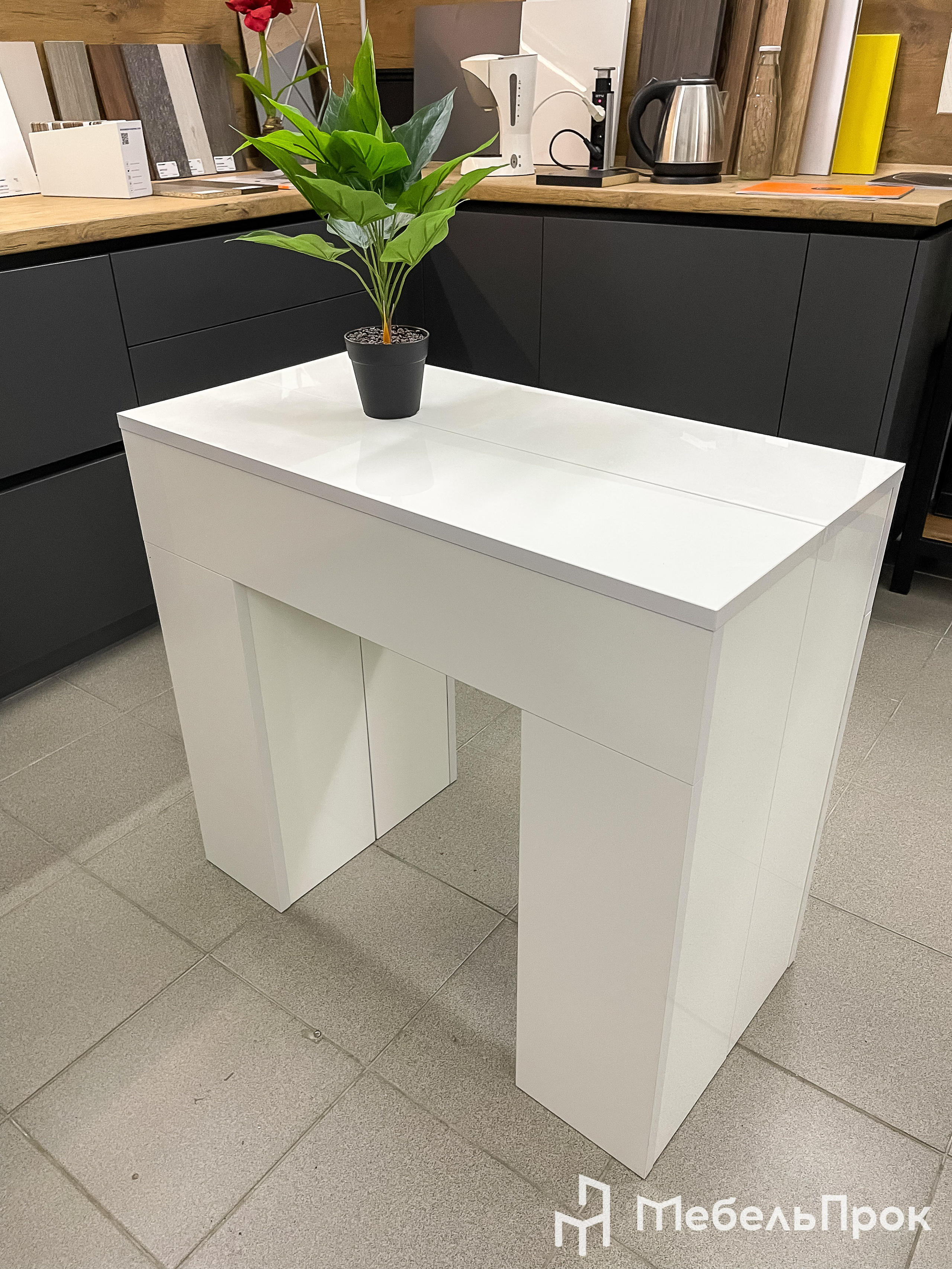 Обеденные столы и барные стойки. Главная