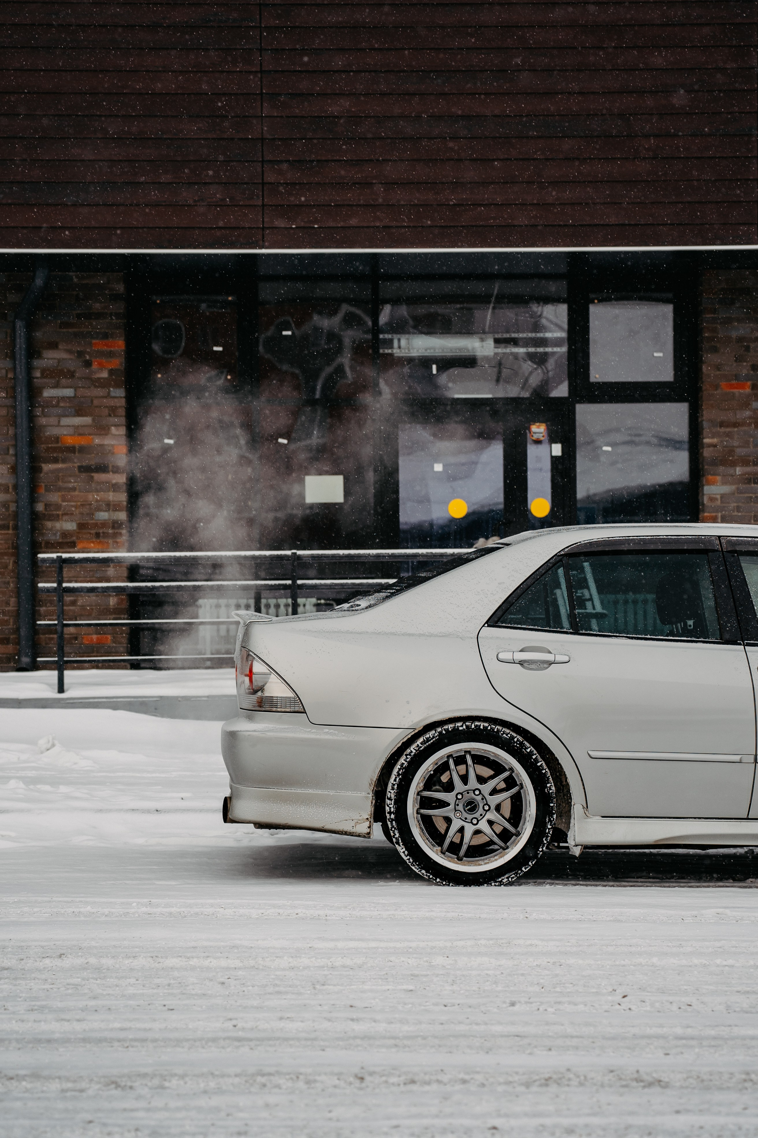 Toyota Altezza. Фотограф, видеограф и пилот дрона на Байкале