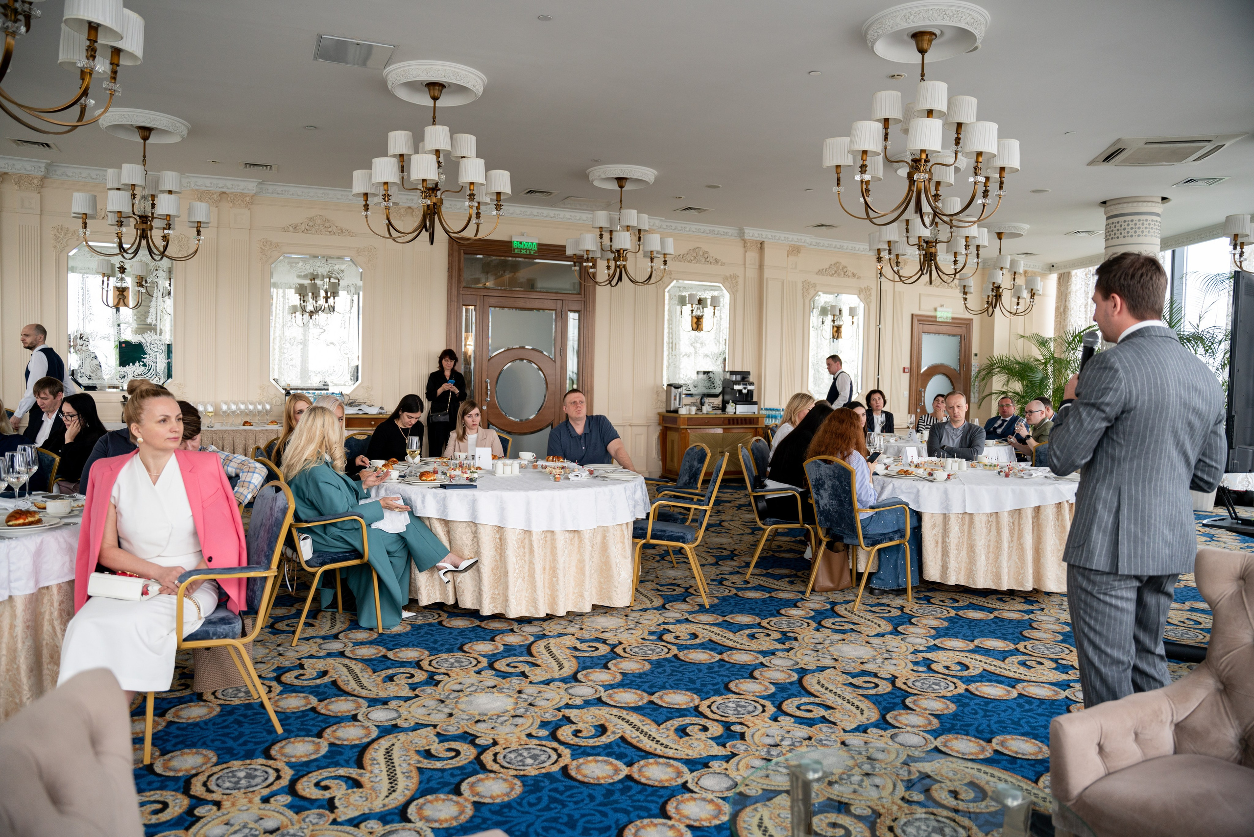 БИЗНЕС-ЗАВТРАК «ИНГОССТРАХ». Фотограф на любое мероприятие