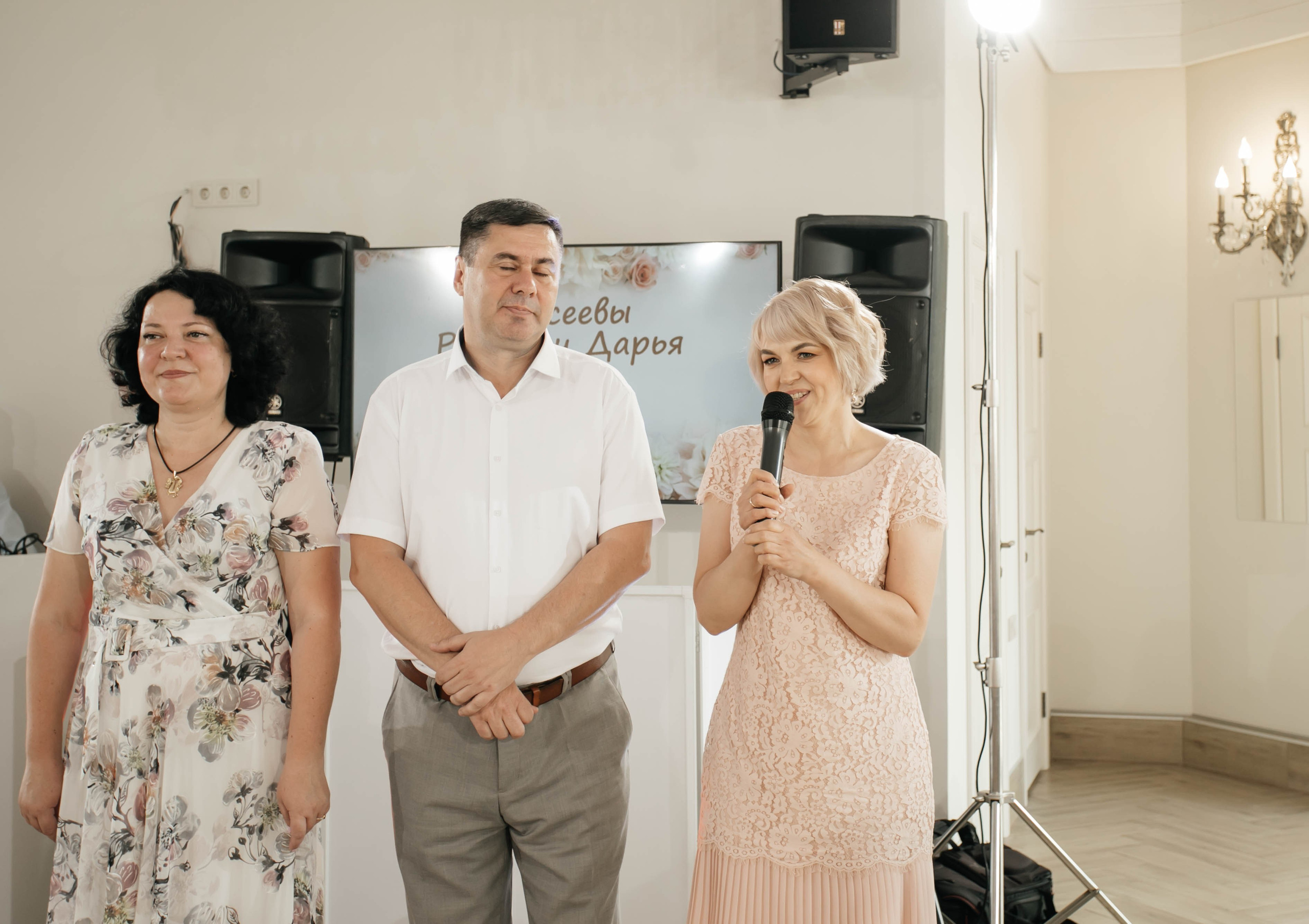 Свадебная история Дарьи и Родиона. Берендей Хаус. Свадебный и семейный фотограф Рассказова Виктория