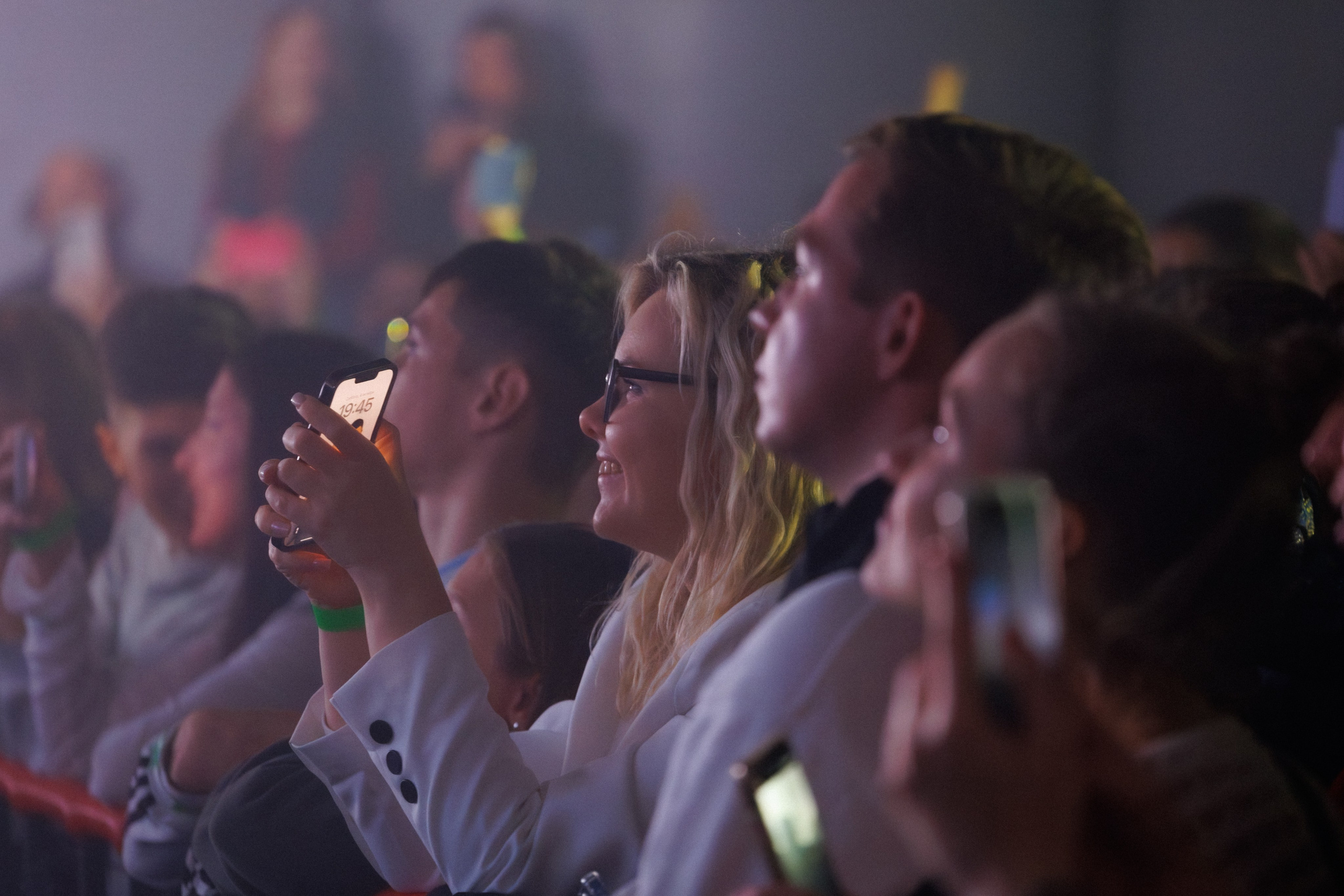 Фотоотчёт и репортаж с концерта группы GAYAZOV$ BROTHER$. Красильников Евгений — профессиональный фотограф в Ростове-на-Дону