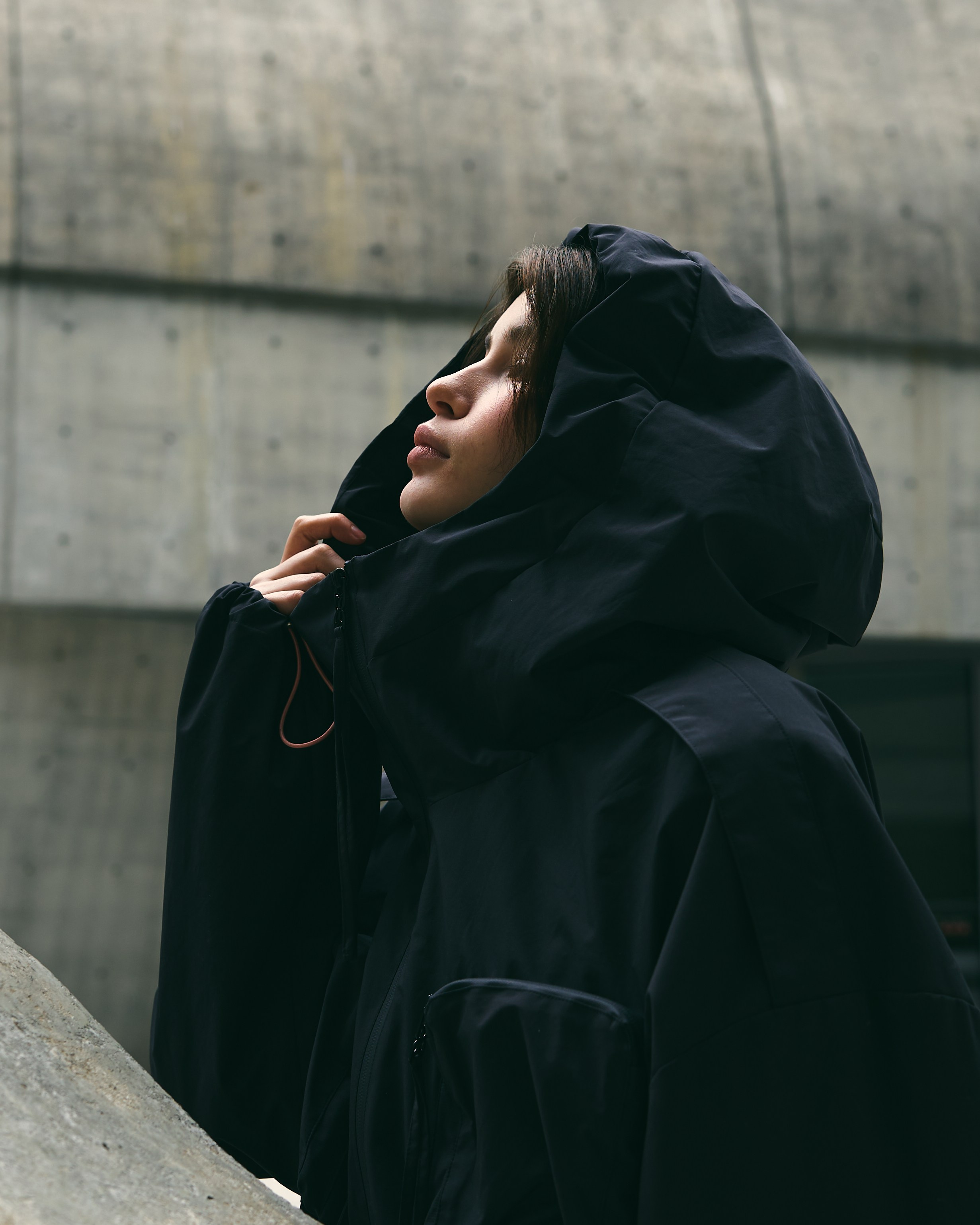 Уличные съемки одежды для маркетплейсов. Предметный фотограф в Екатеринбурге