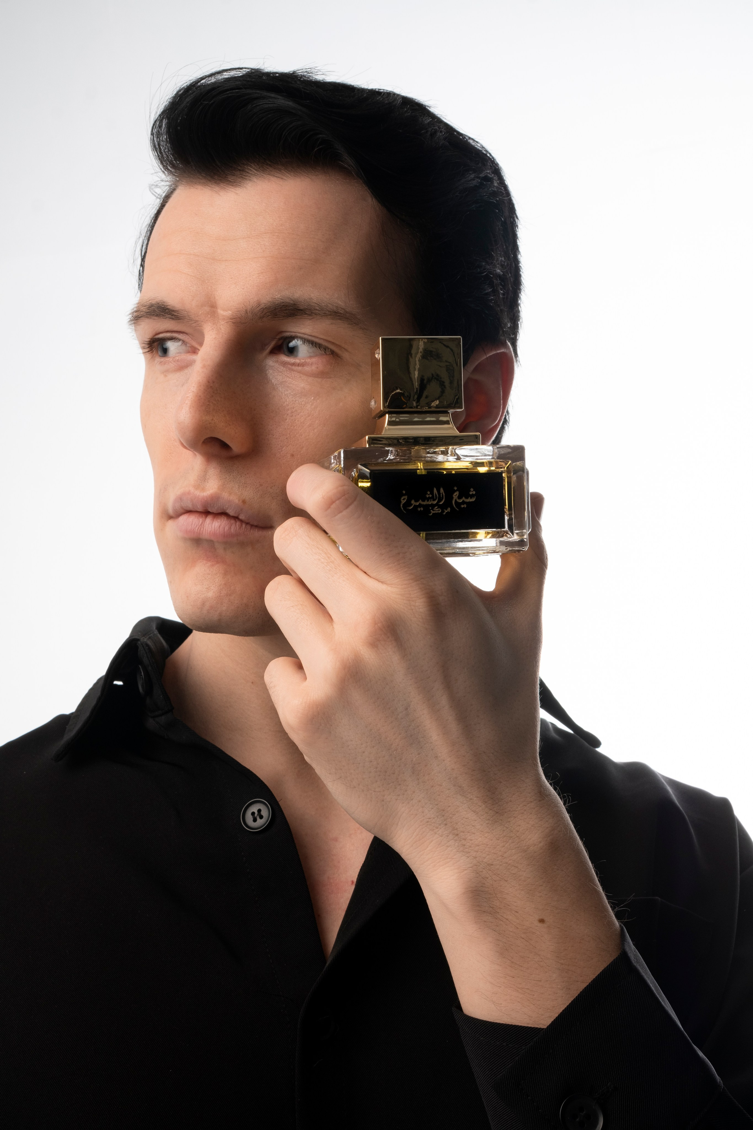 Парфюм. Портретная и Fashion фотосъемка в Москве КРИС KISS. Лукбуки и каталоги