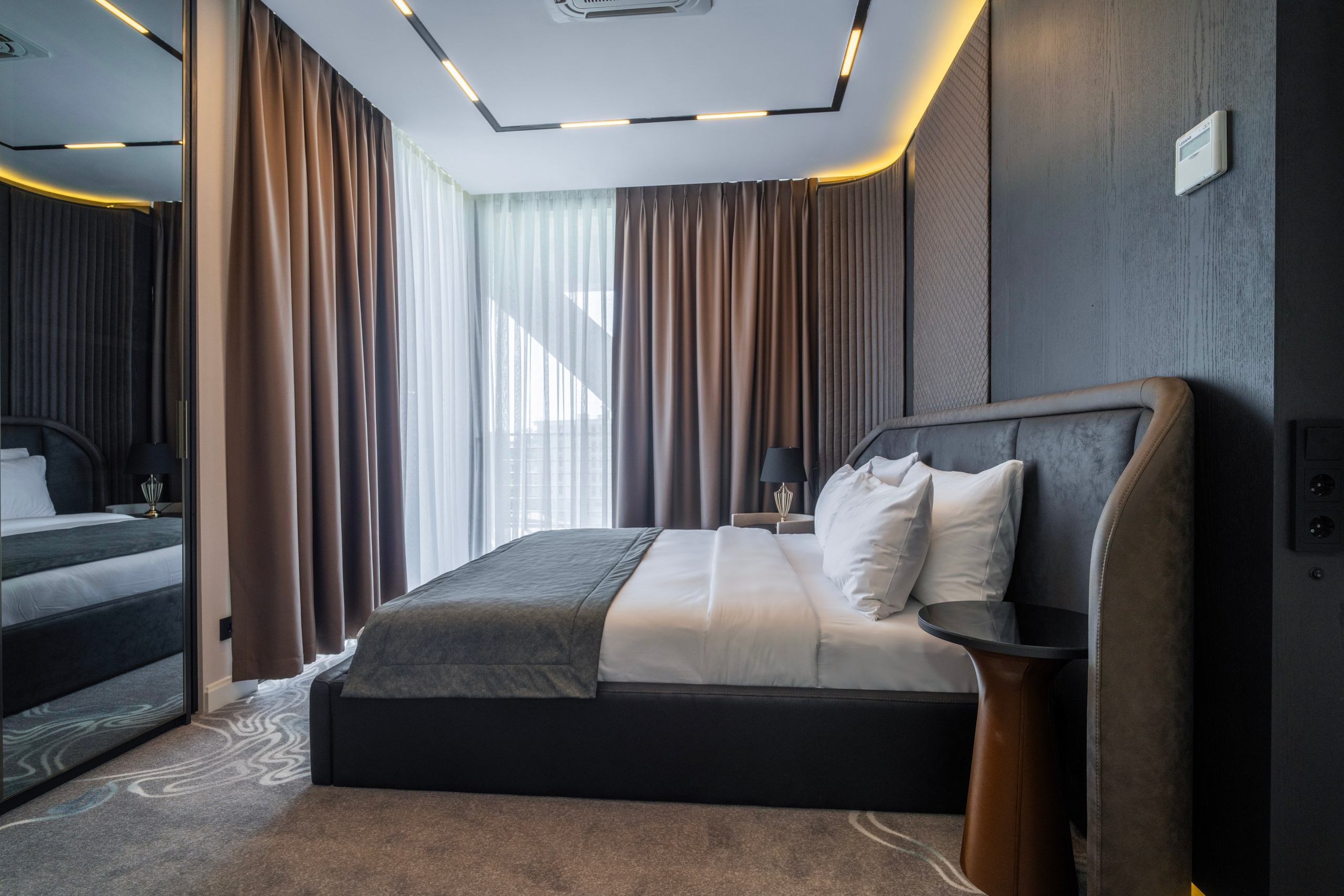 Riviera. Главная