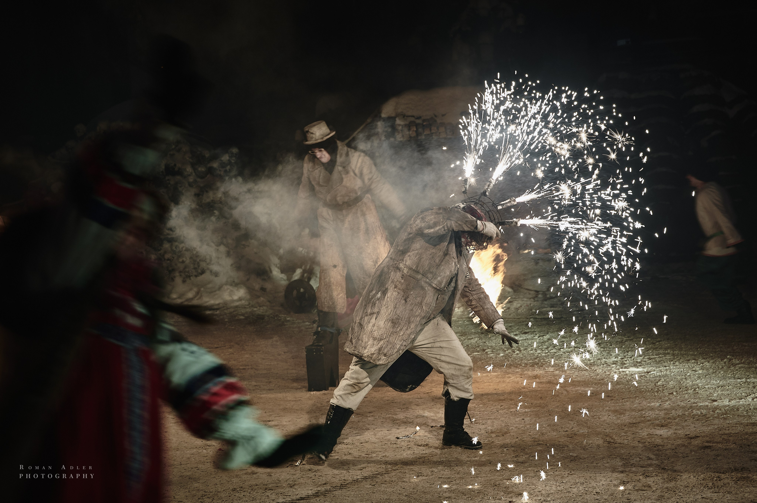 Новогодняя сказка от Ночных волков. Фотограф Роман Адлер