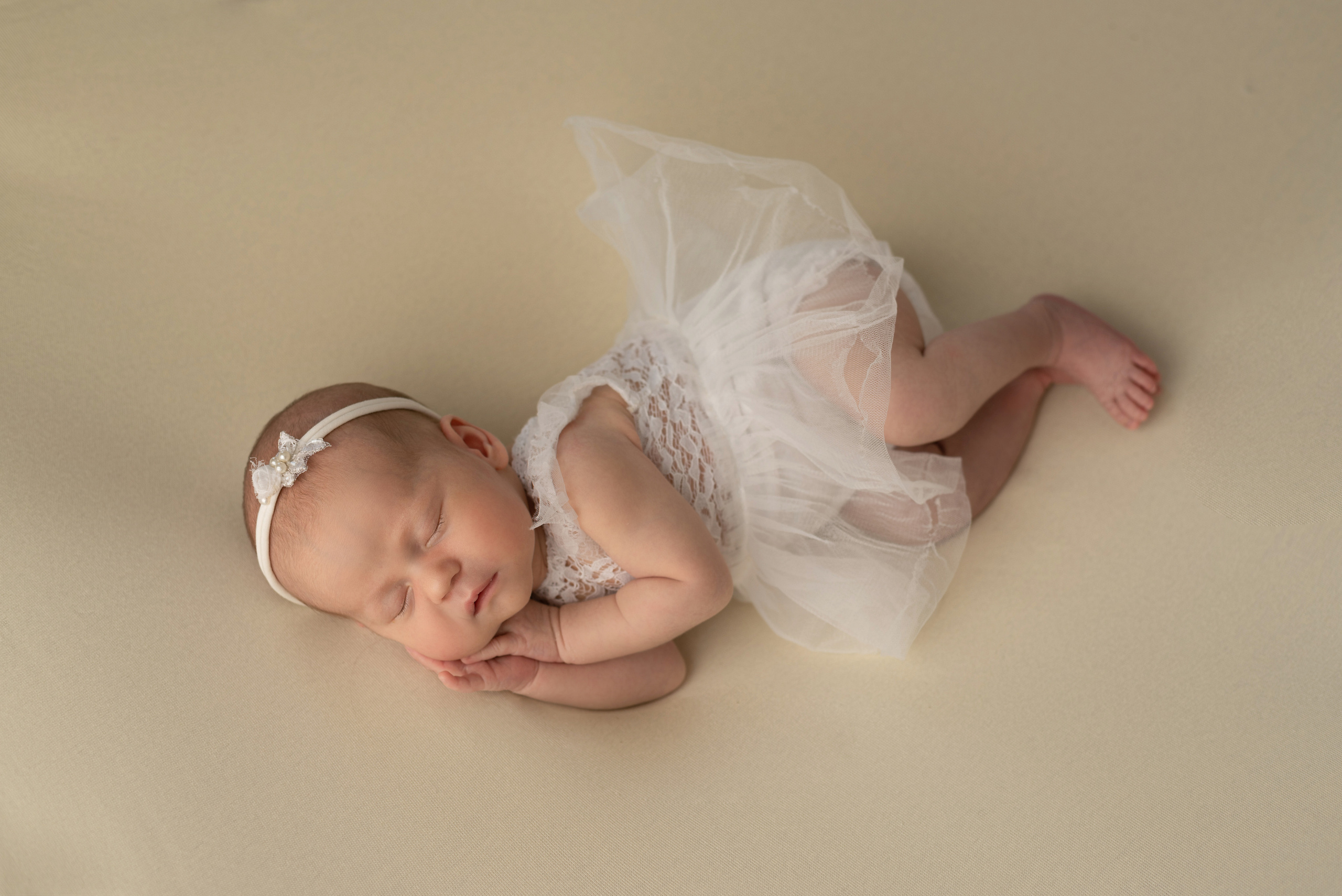 Photos of newborn babies. Photographer of newborns and children up to a year in Montenegro