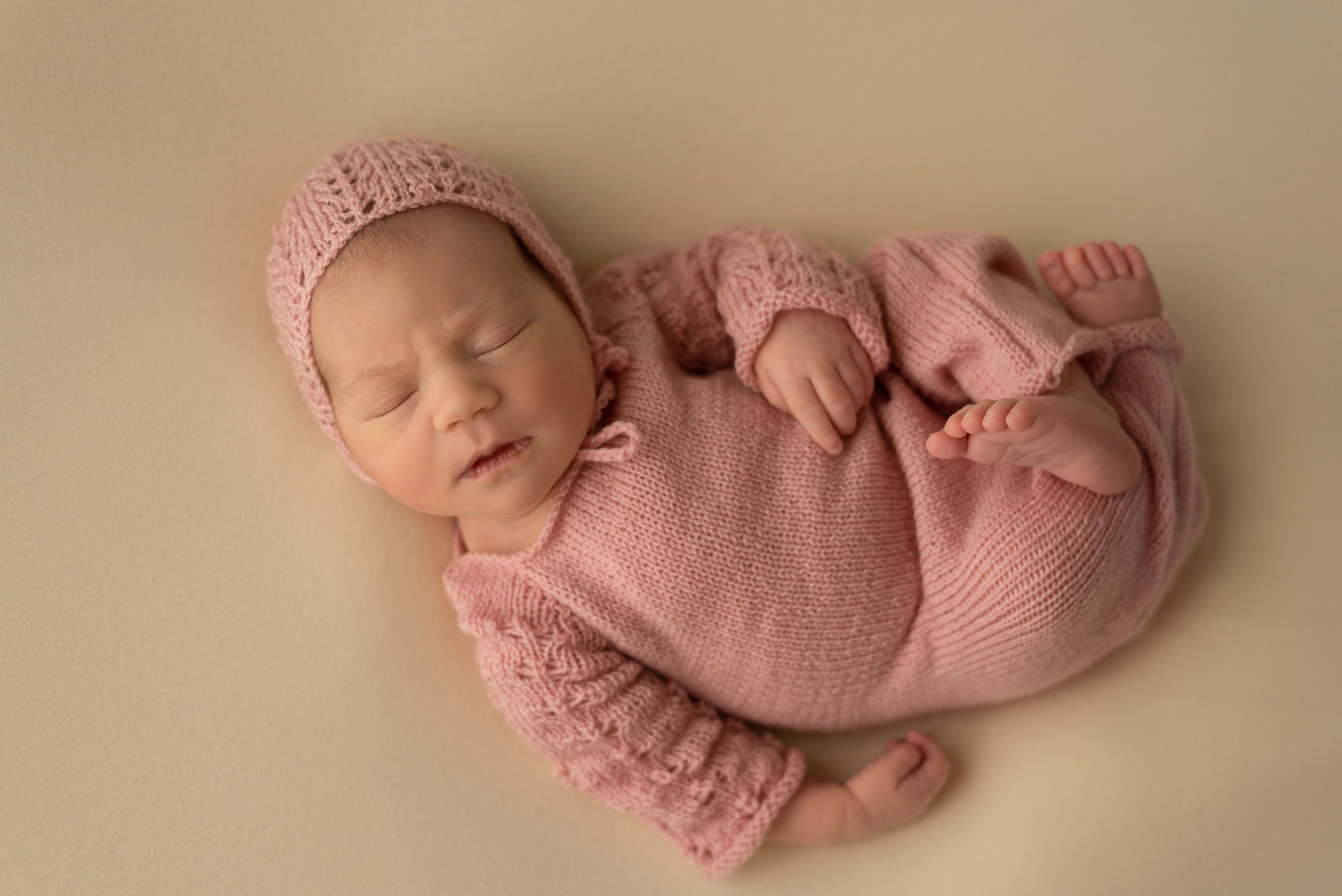 Photos of newborn babies. Photographer of newborns and children up to a year in Montenegro