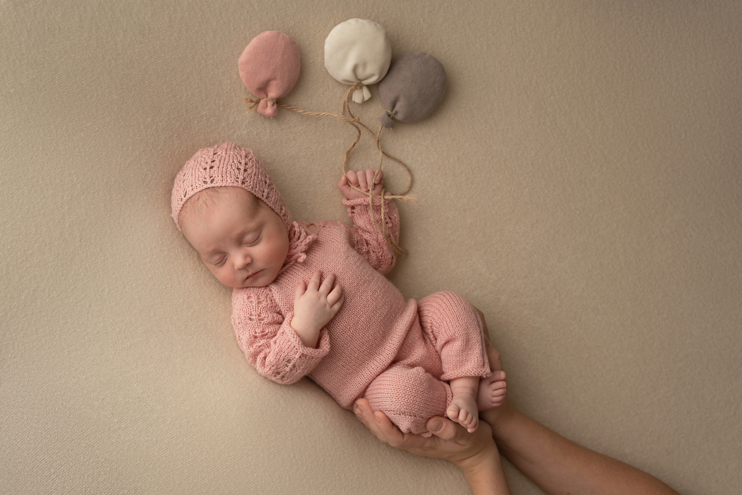 Photos of newborn babies. Photographer of newborns and children up to a year in Montenegro