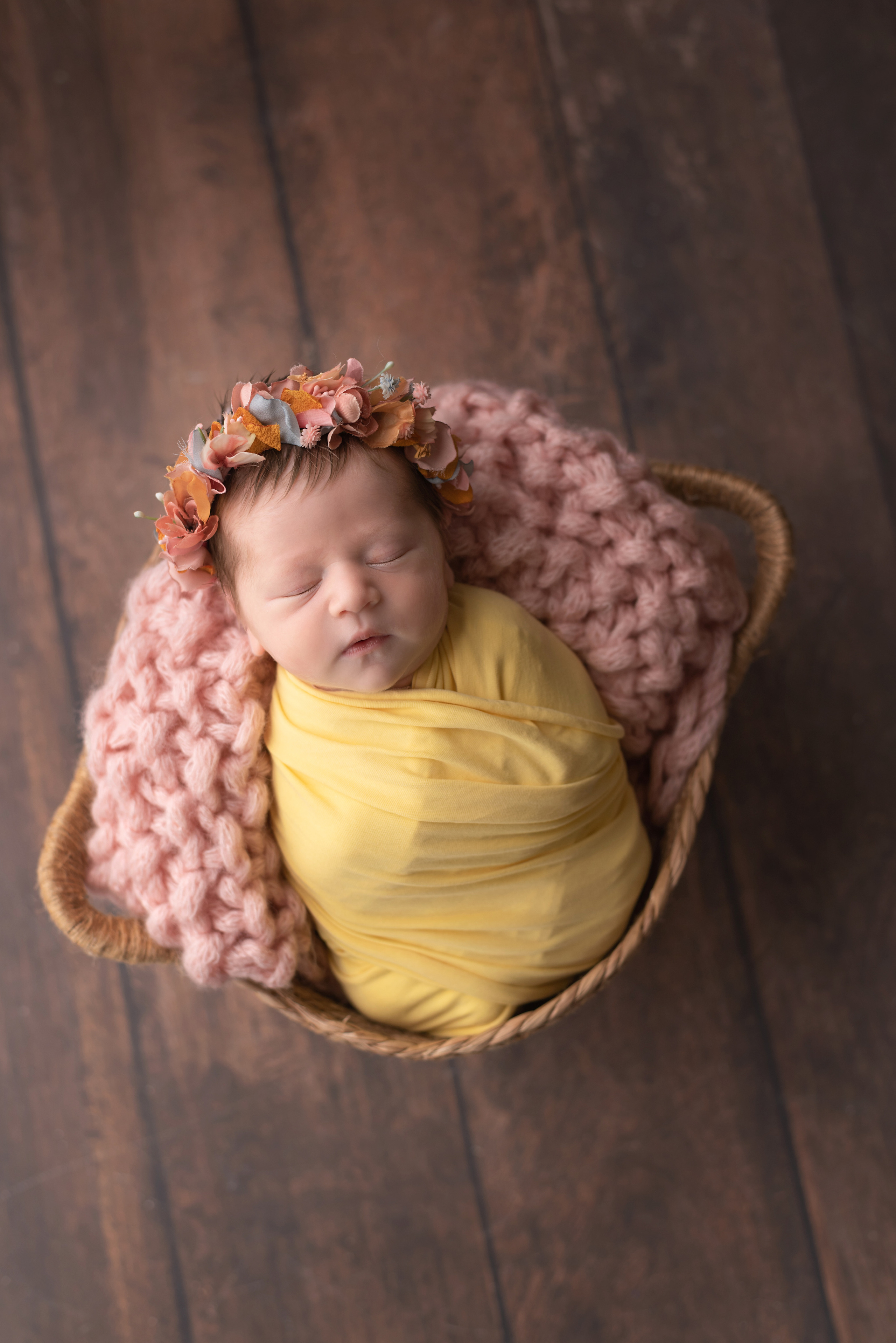 Photos of newborn babies. Photographer of newborns and children up to a year in Montenegro